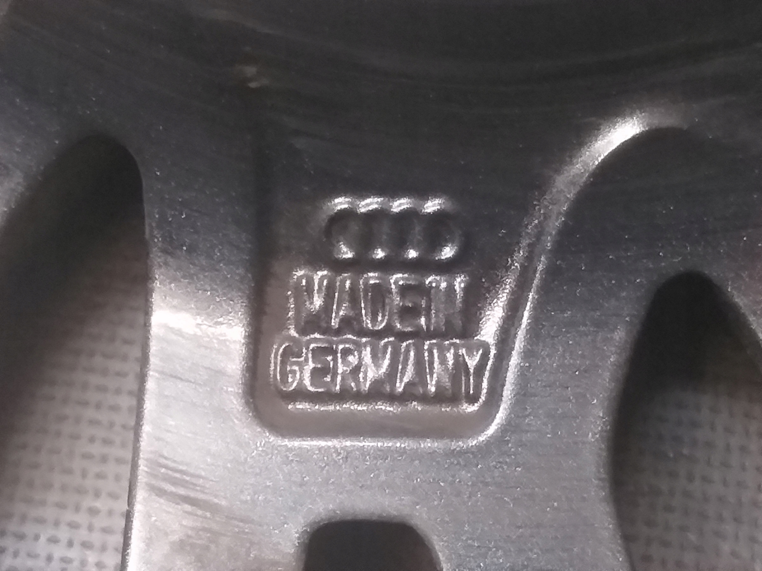 disk hliníkový AUDI A6 C8 8,5J 19" ET40 5X112 4K0601025BD