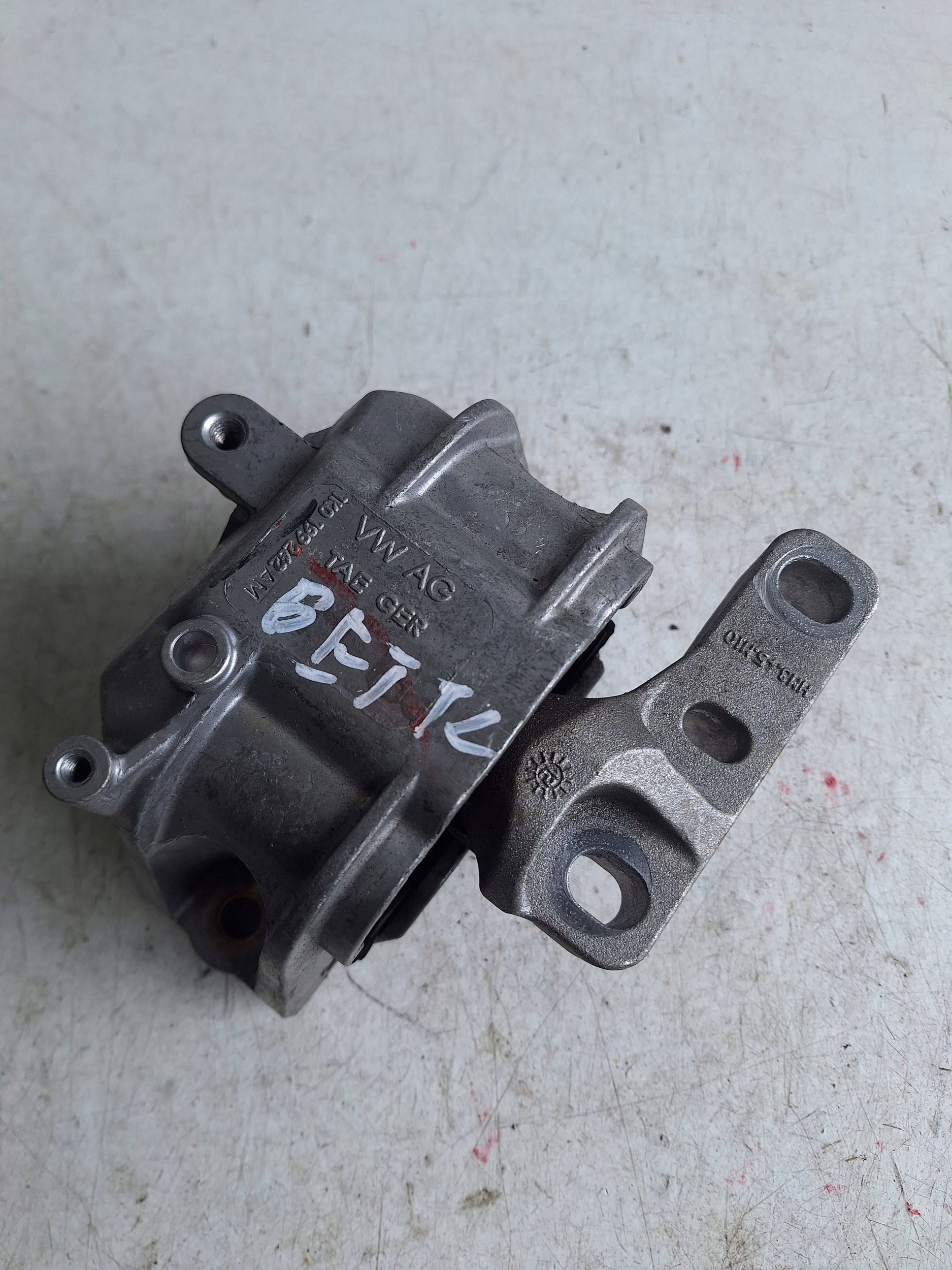 VOLKSWAGEN SEAT SKODA AUDI holder engine mount 1K0199262AM