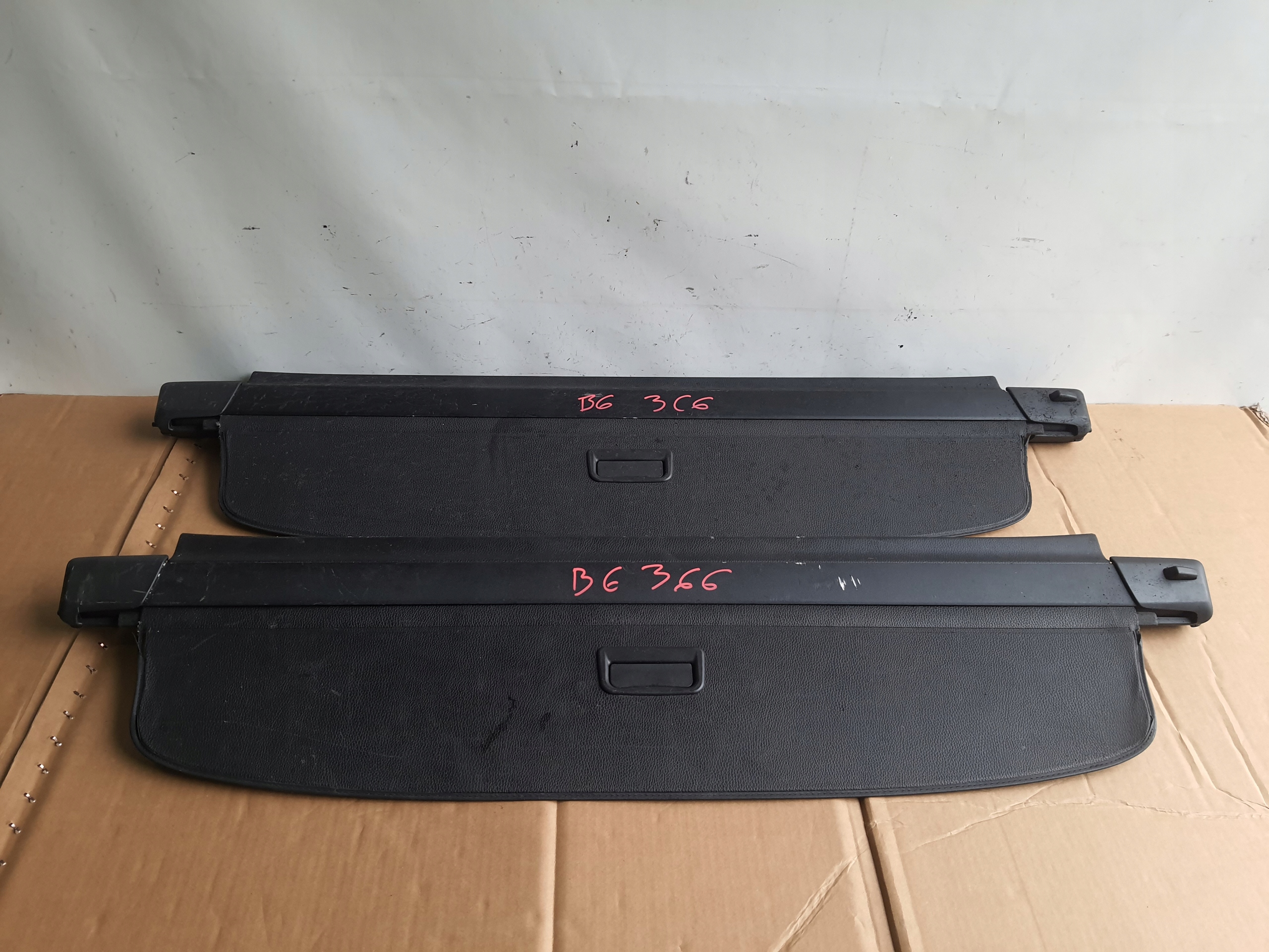 VOLKSWAGEN PASSAT B6 05-10 шторка багажника