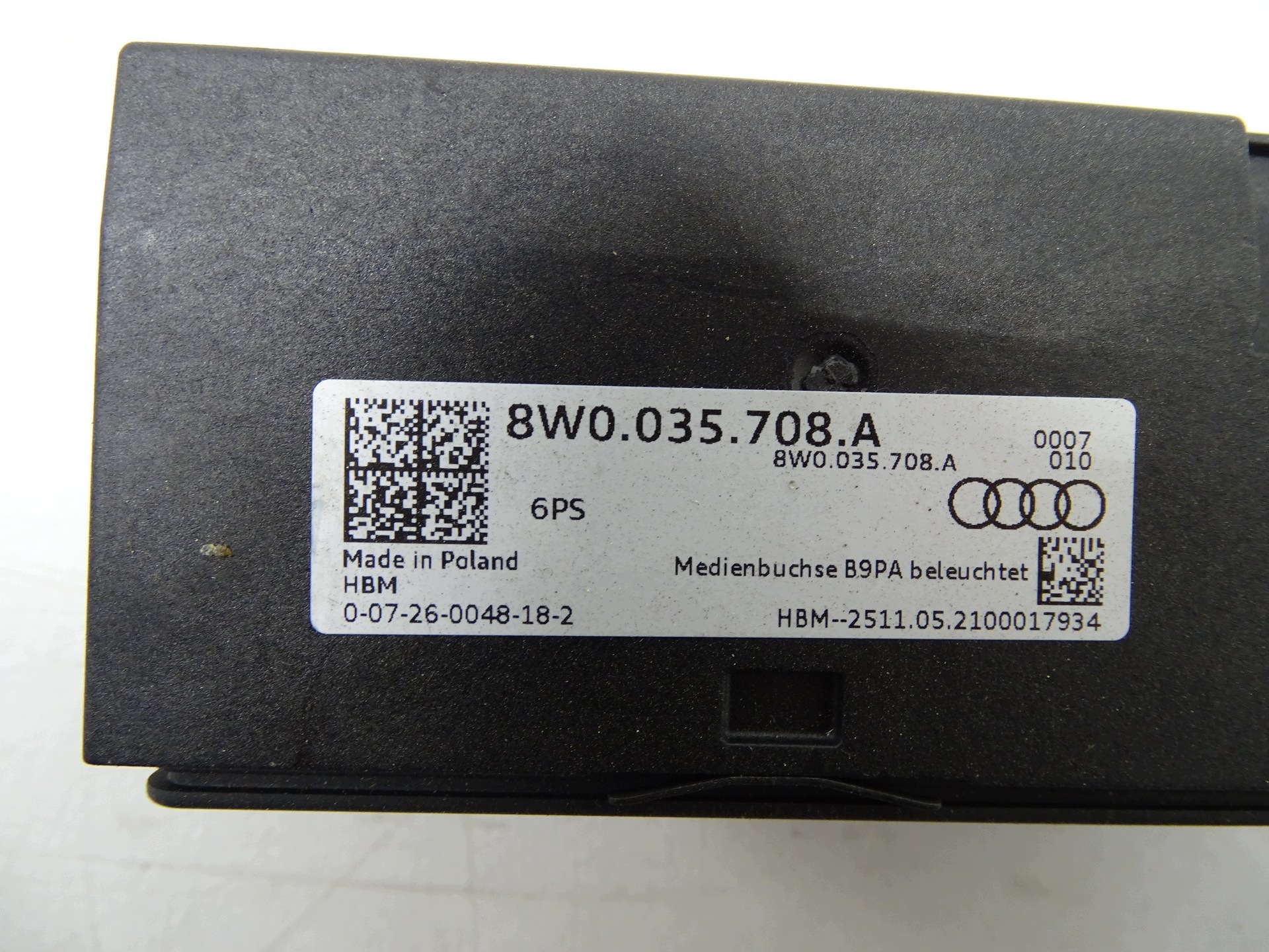 adapter PORT USB AUDI A4 A5 8W B9 8W0035708A