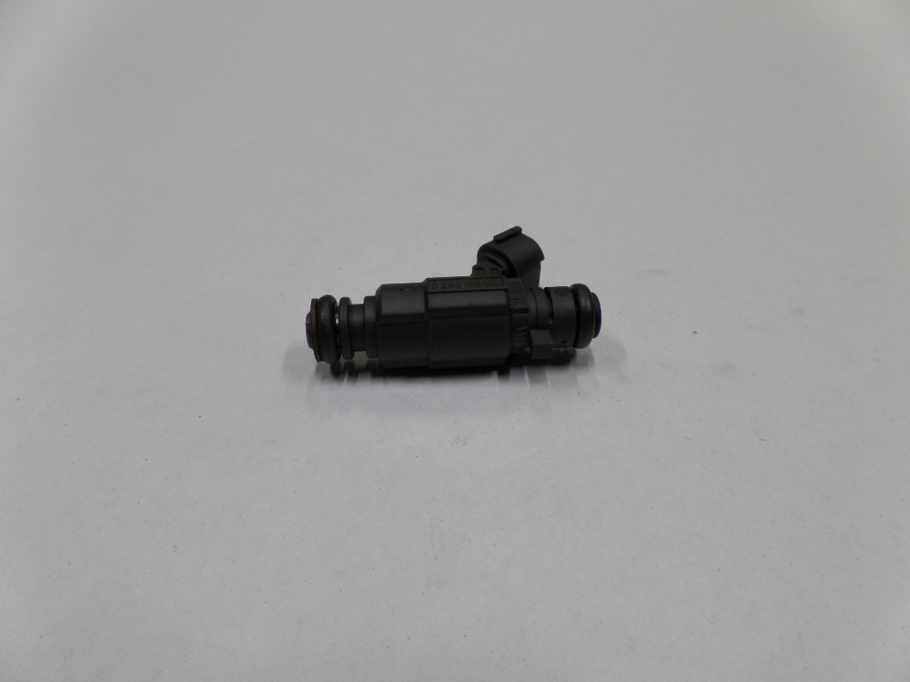 Audi A6 C6 4.2 V8 форсунка 079133551B
