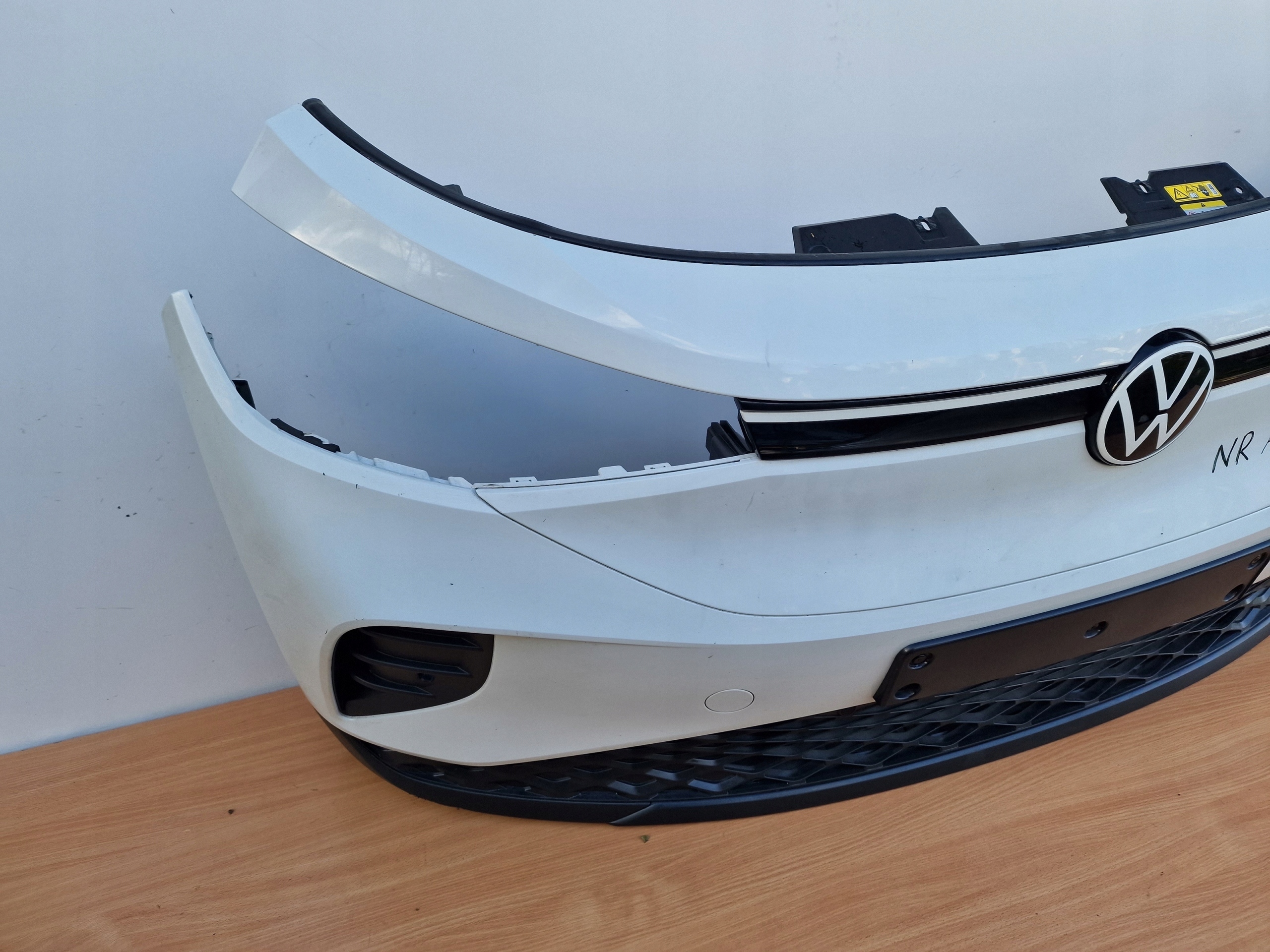 VW ID4 ID-4 bumper front new original BIALY OE