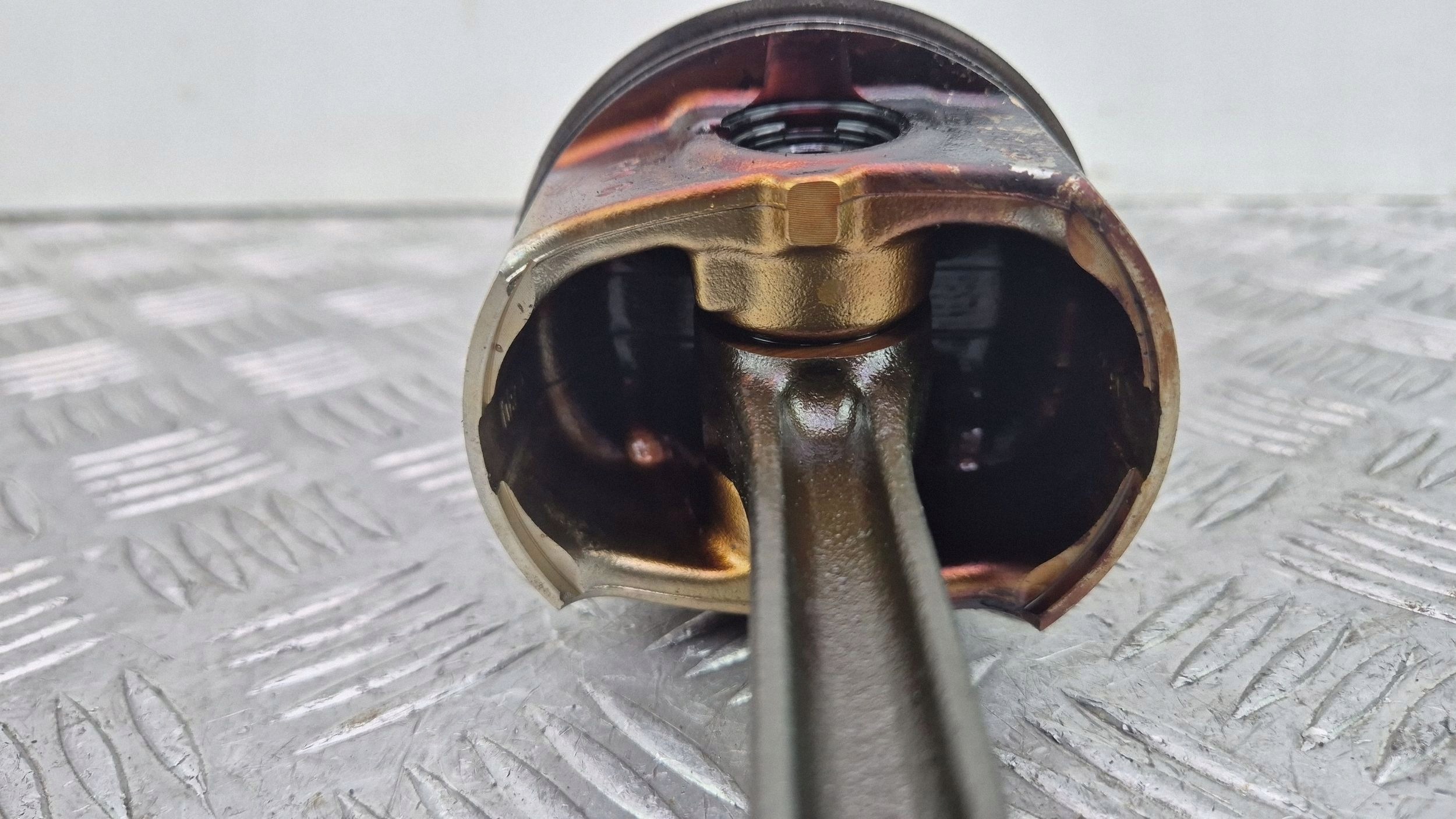 piston with connecting rod Mercedes C180 CGI W204 0821RA M271