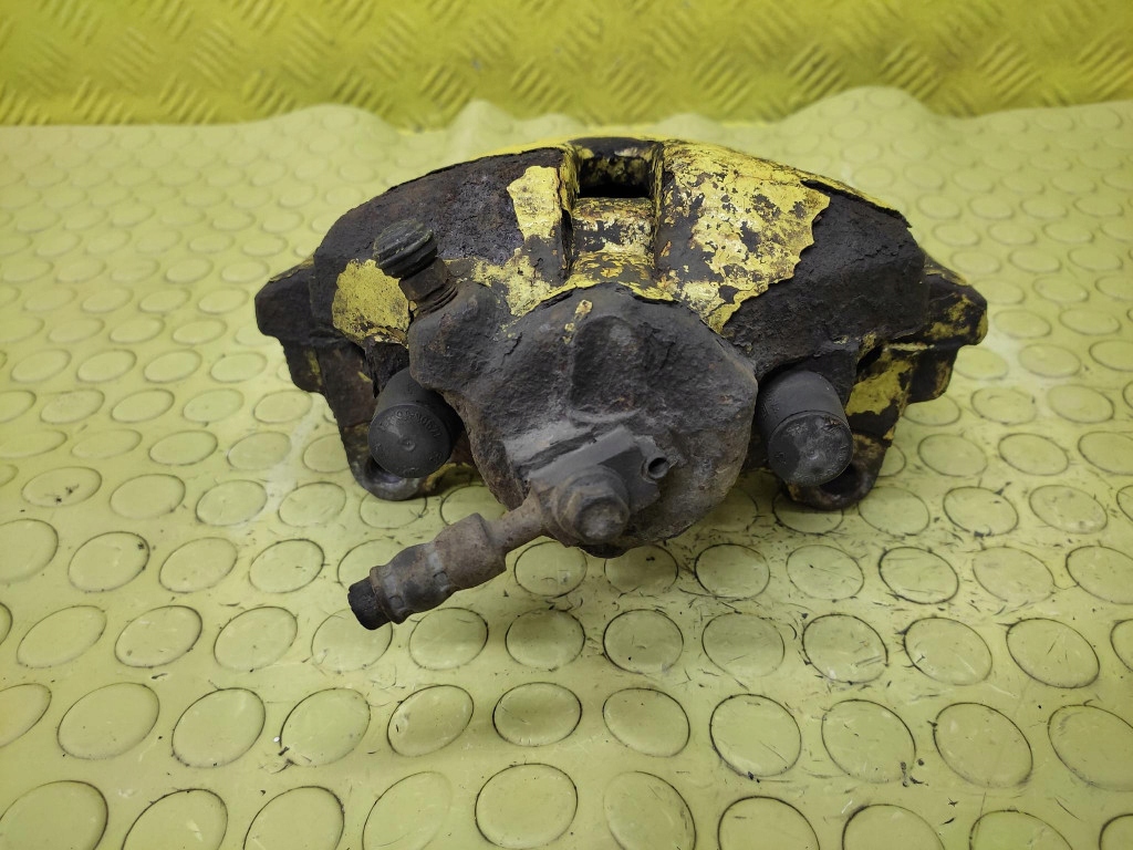AUDI A3 8P 2.0 FSI caliper left front