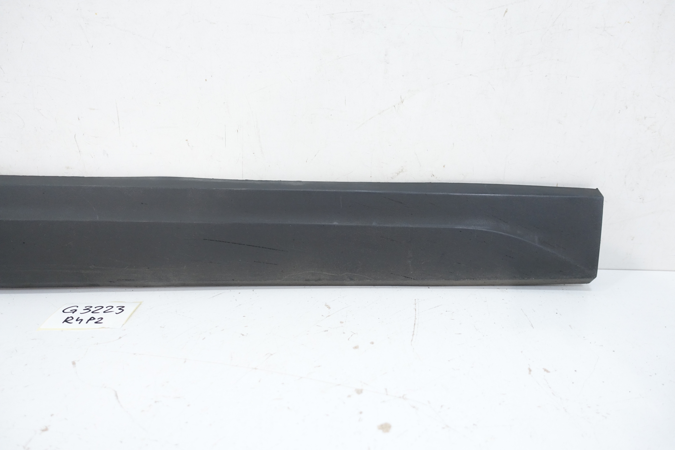 AUDI Q5 and LIFT 2012- moulding door right front 8R0853960E