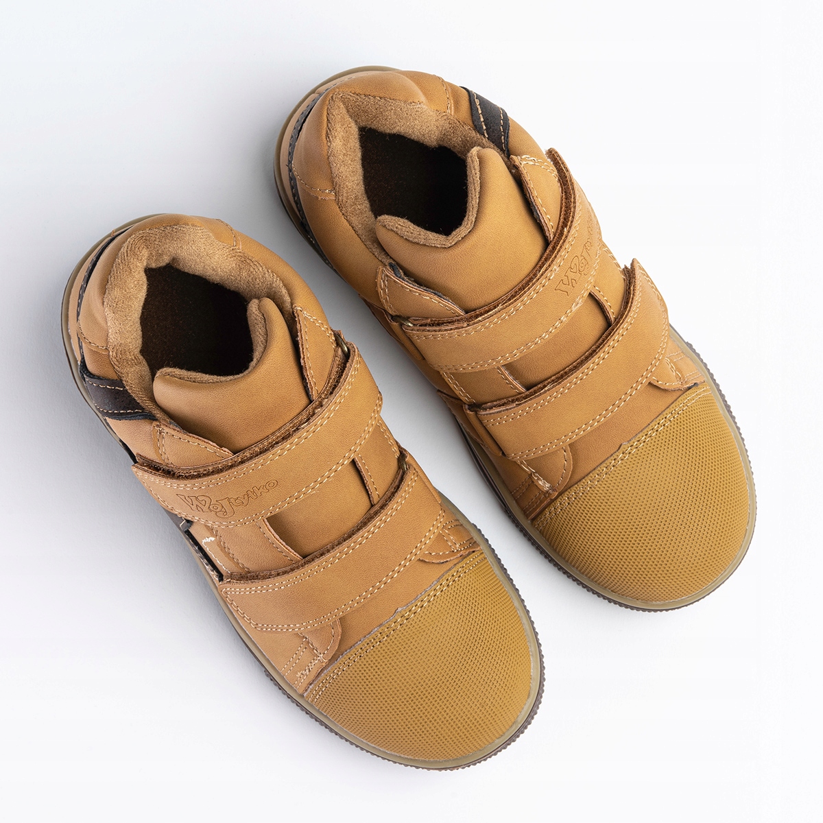 Trzewiki sportowe na rzepy lekkie wygodne Wojtyłko Materiał skóra ekologiczna