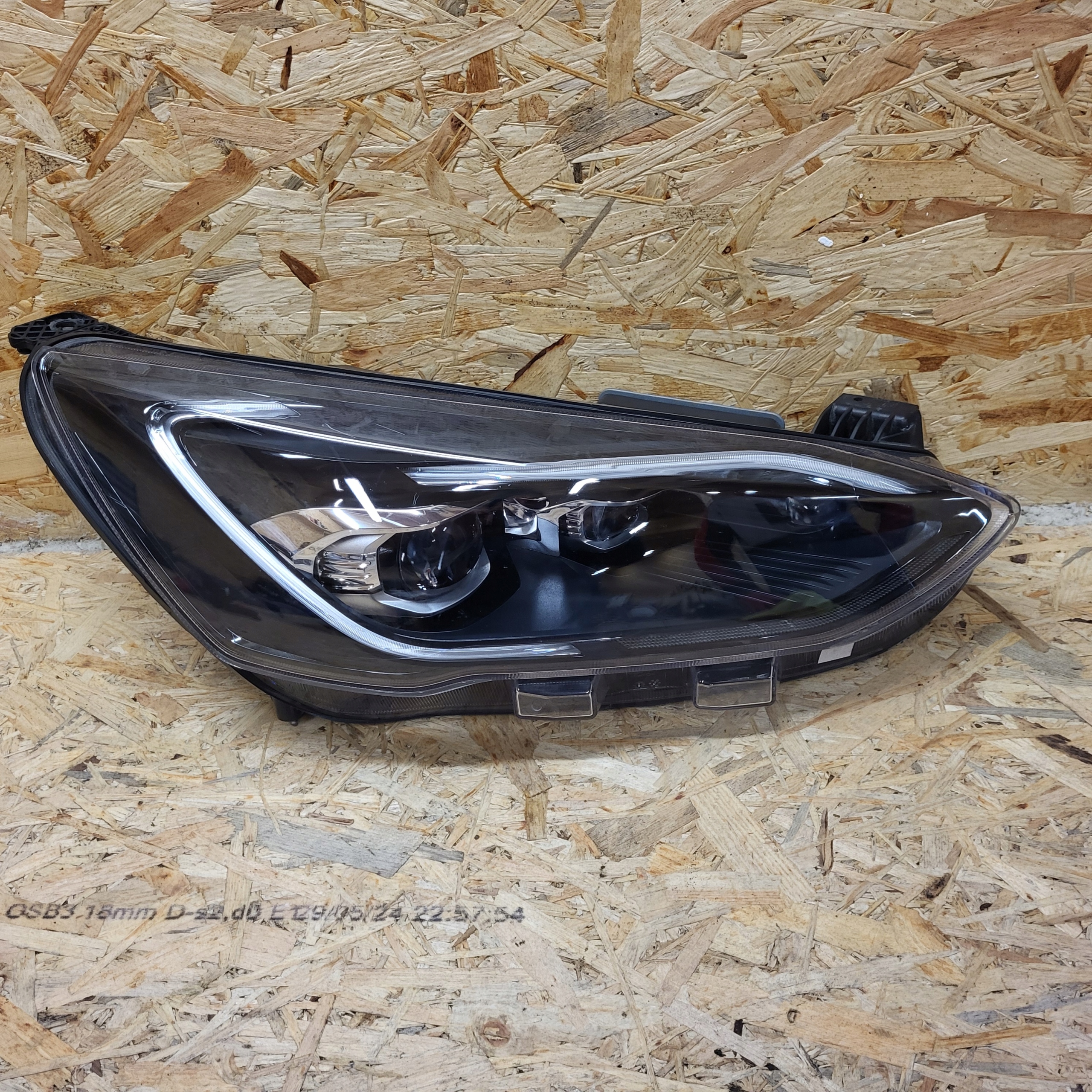 FORD FOCUS MK4 18-r KOMBI HB light right right front LED JX7B13E016AG