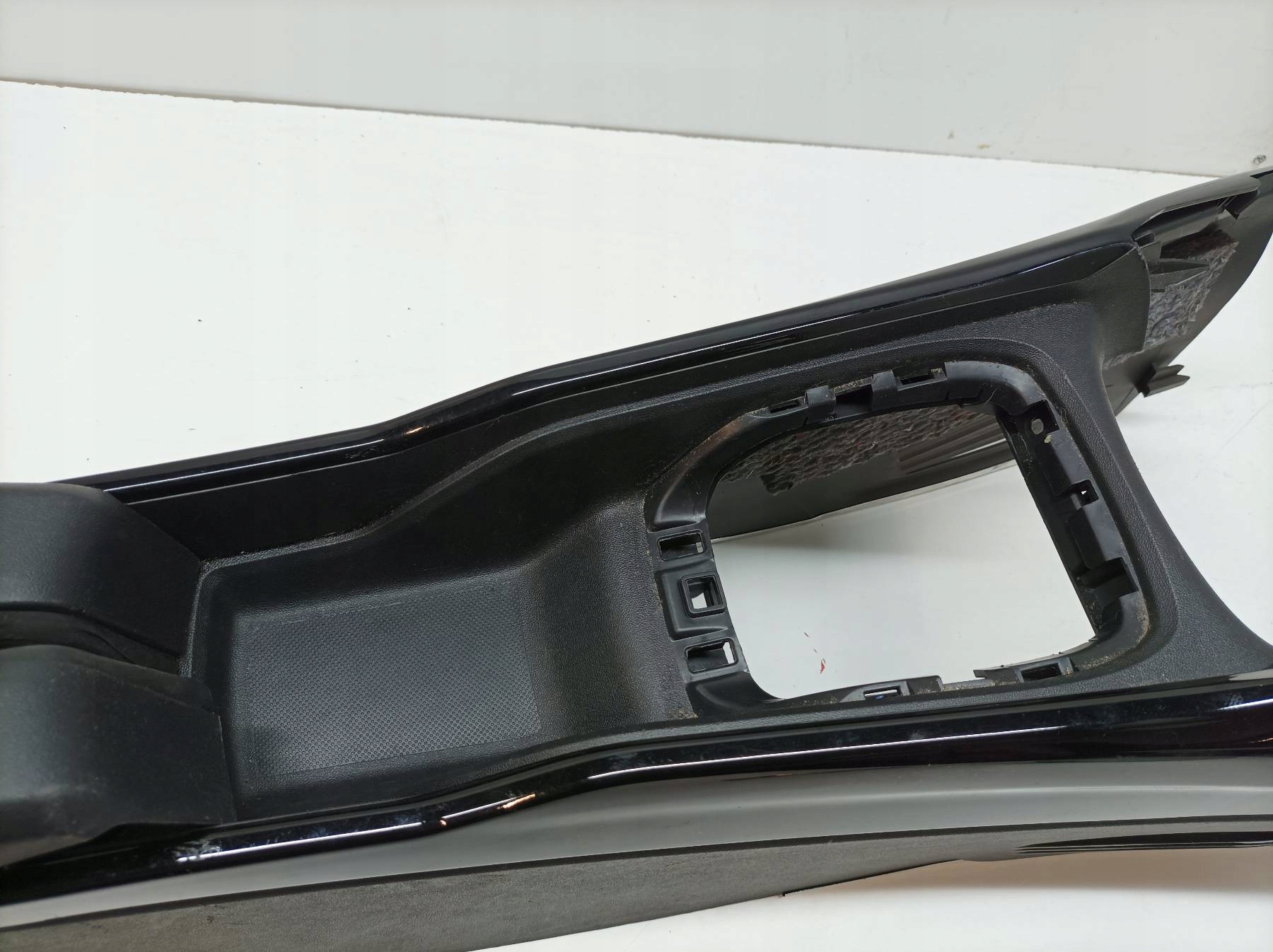 TUNEL media Peugeot 2008 e (2013-2019)