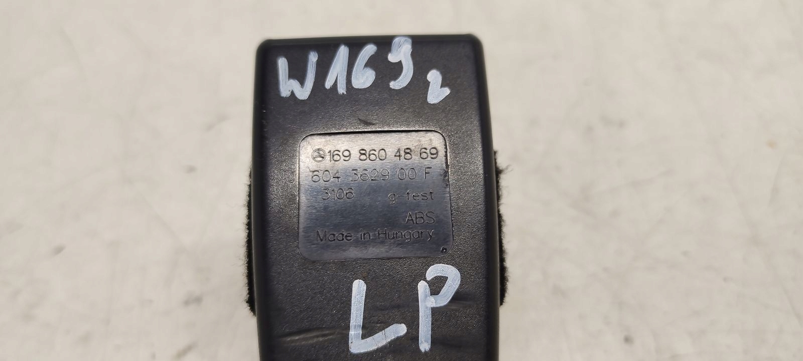 Zapinka supports left front Mercedes W169 1,5 petrol 5D