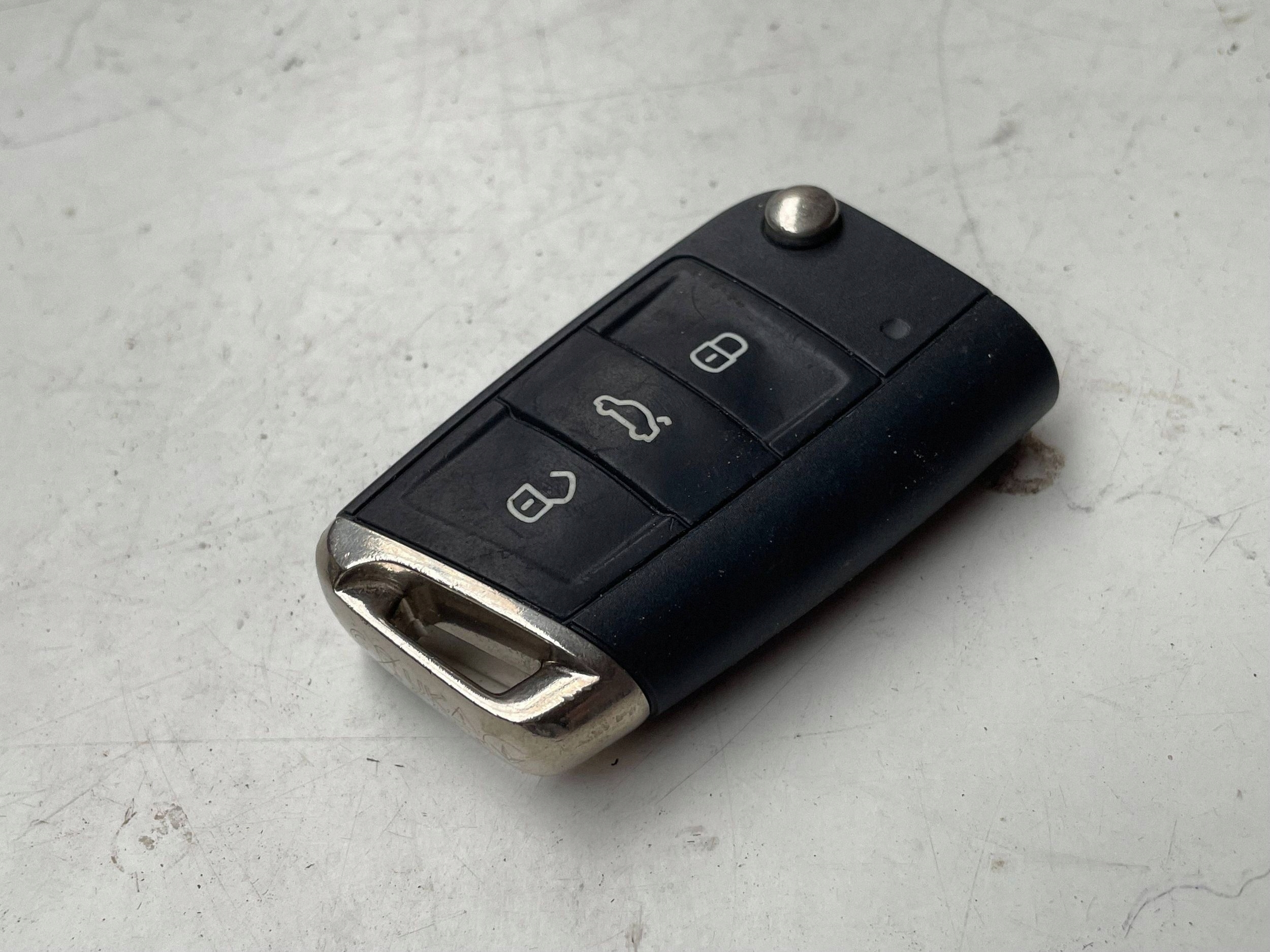 key key PILOT original 5G695972 DS VW TOURAN II III !J