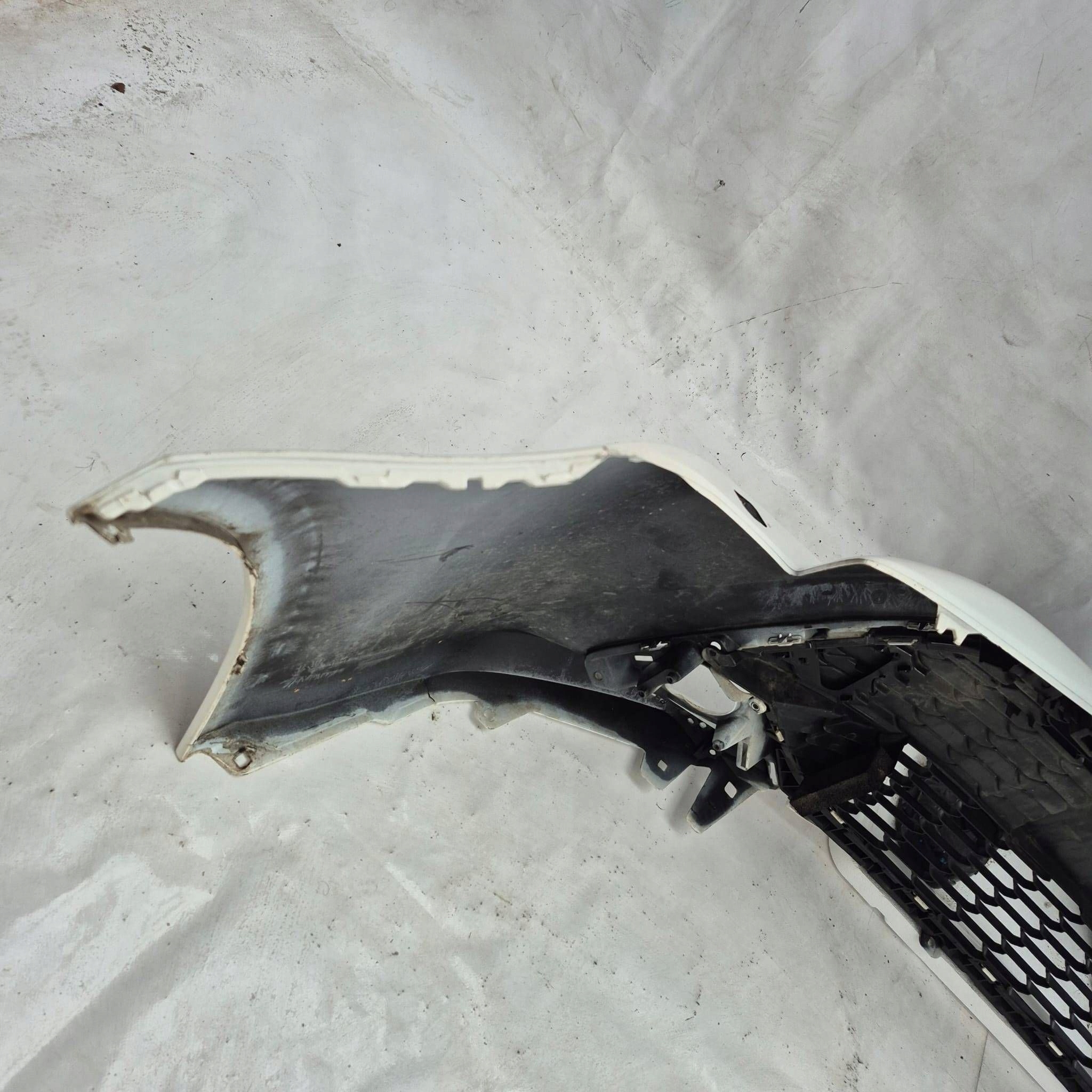 TOYOTA COROLLA XII E21 KOMBI HB bumper front front SPR 53112-02B10