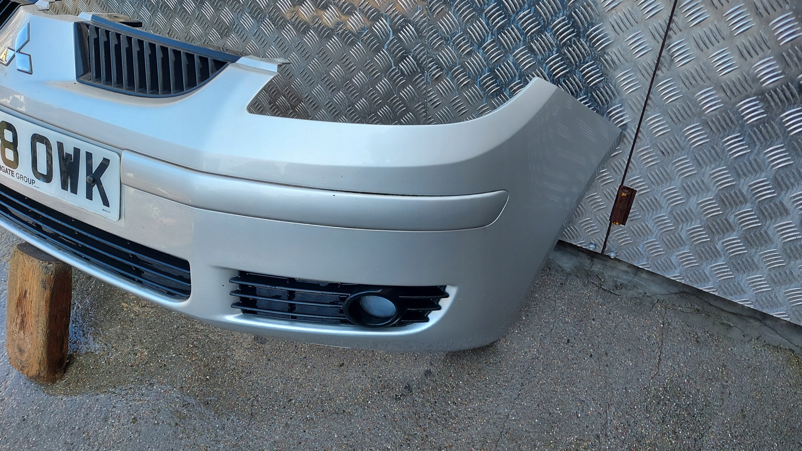 bumper front MITSUBISHI COLT 04-09 5D LAK: A50