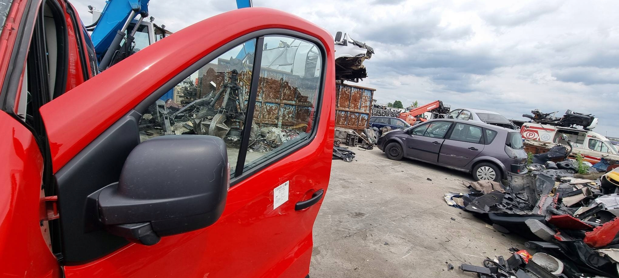 dveře levé předek OVNNS RENAULT TRAFIC III