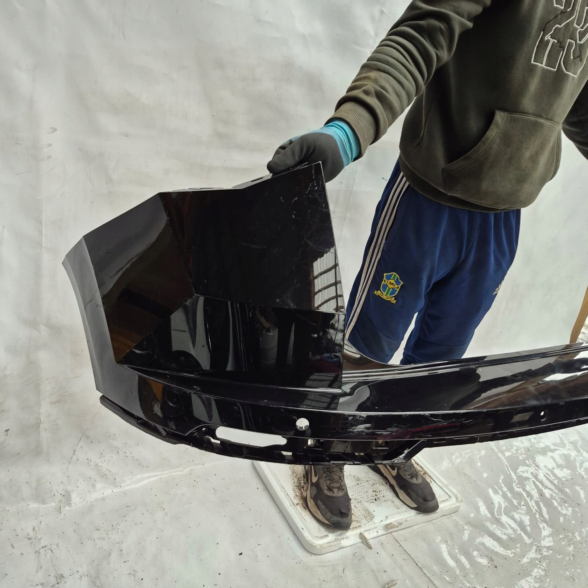 SKODA KAROQ LIFT 21-> bumper rear part rear 4XPDC