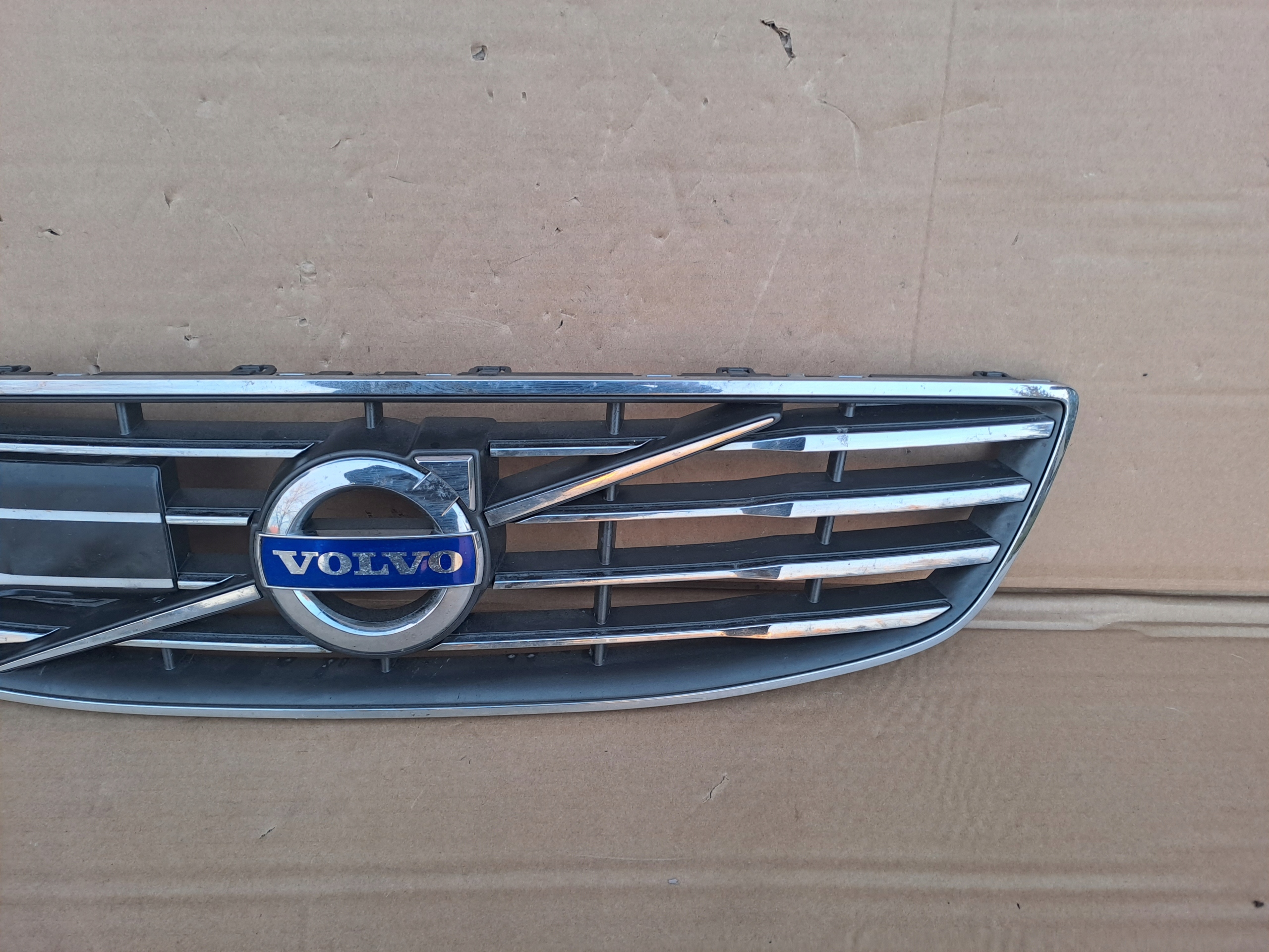 volvo S80 V70 III рестайлинг решетка радиатора под