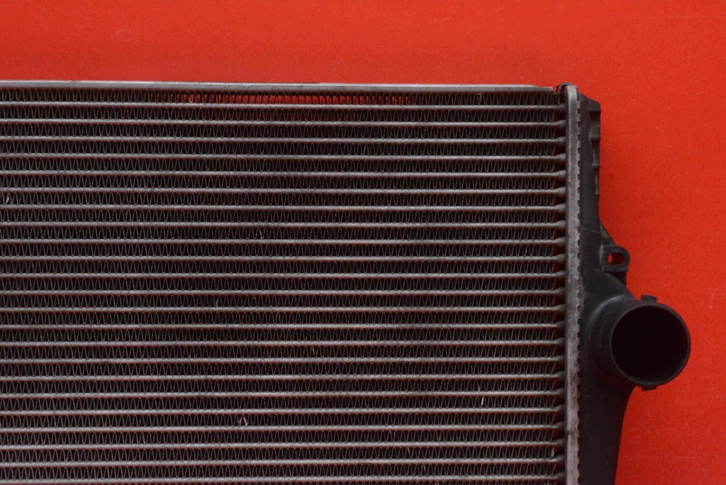 chladič intercooler 9161207A VOLVO S60 S80 a V70 II 2.4 D5 163 KM 00-05
