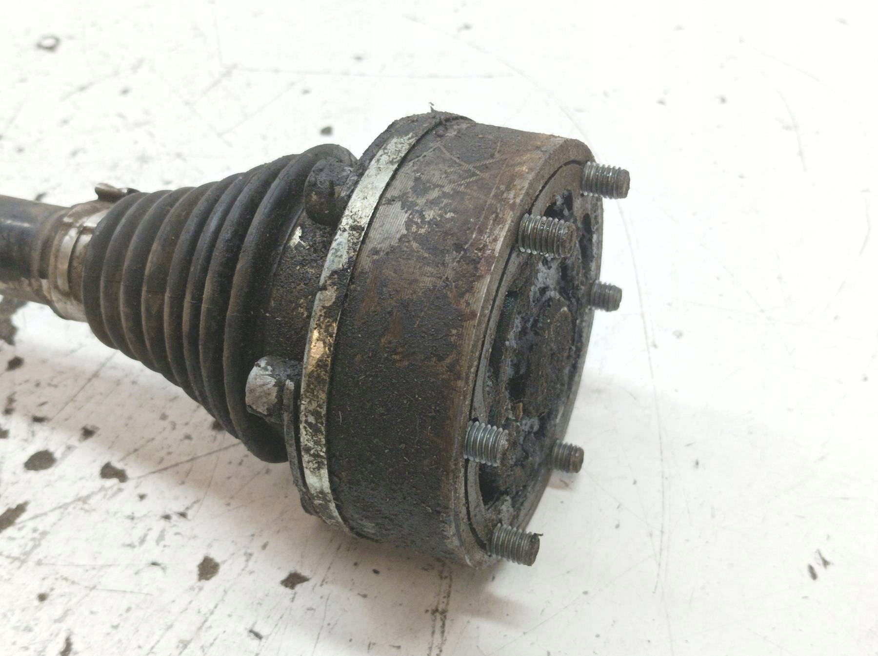 semi-axis left front 1.2 TSI 6J 6R0407761K Seat Ibiza IV (2008- )