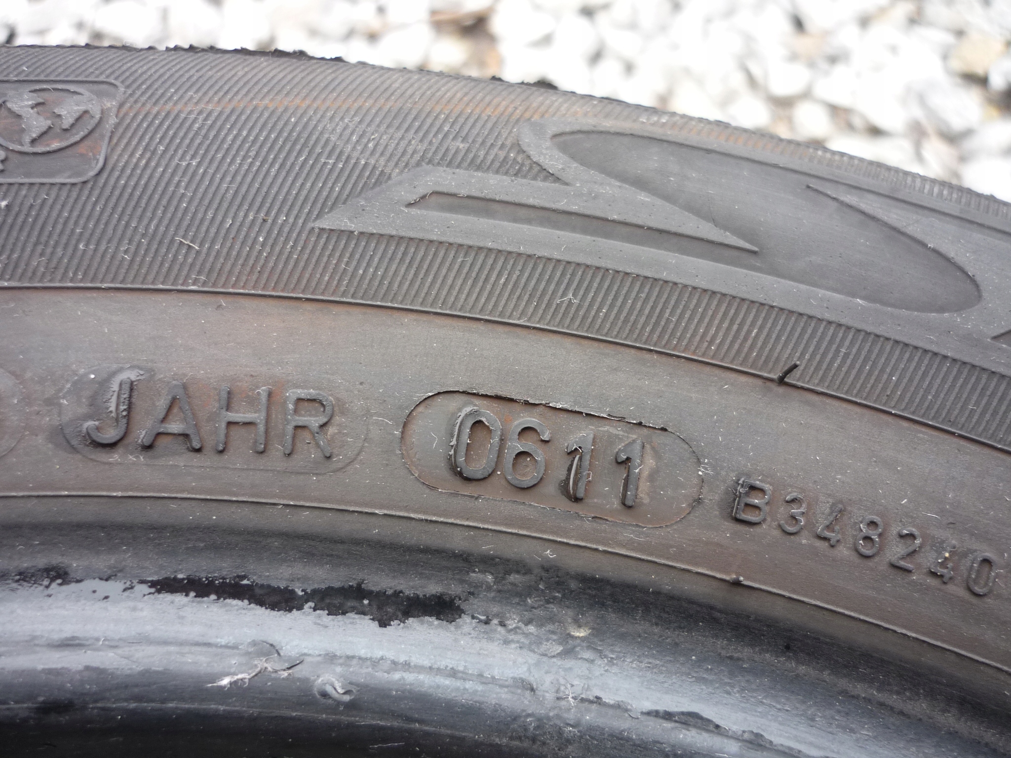 OPONA LETNIA 6,8MM 1SZT DUNLOP 185/60 R15 Opór toczenia A