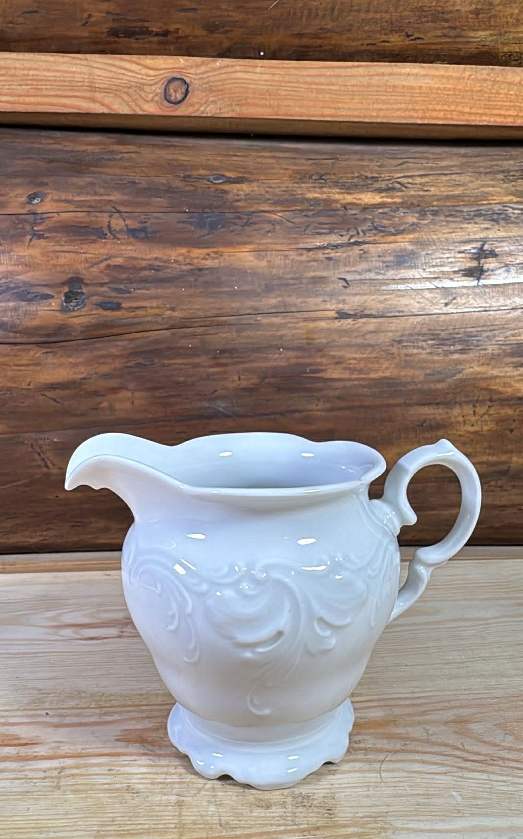 Porcelanowy Mlecznik Dzbanuszek