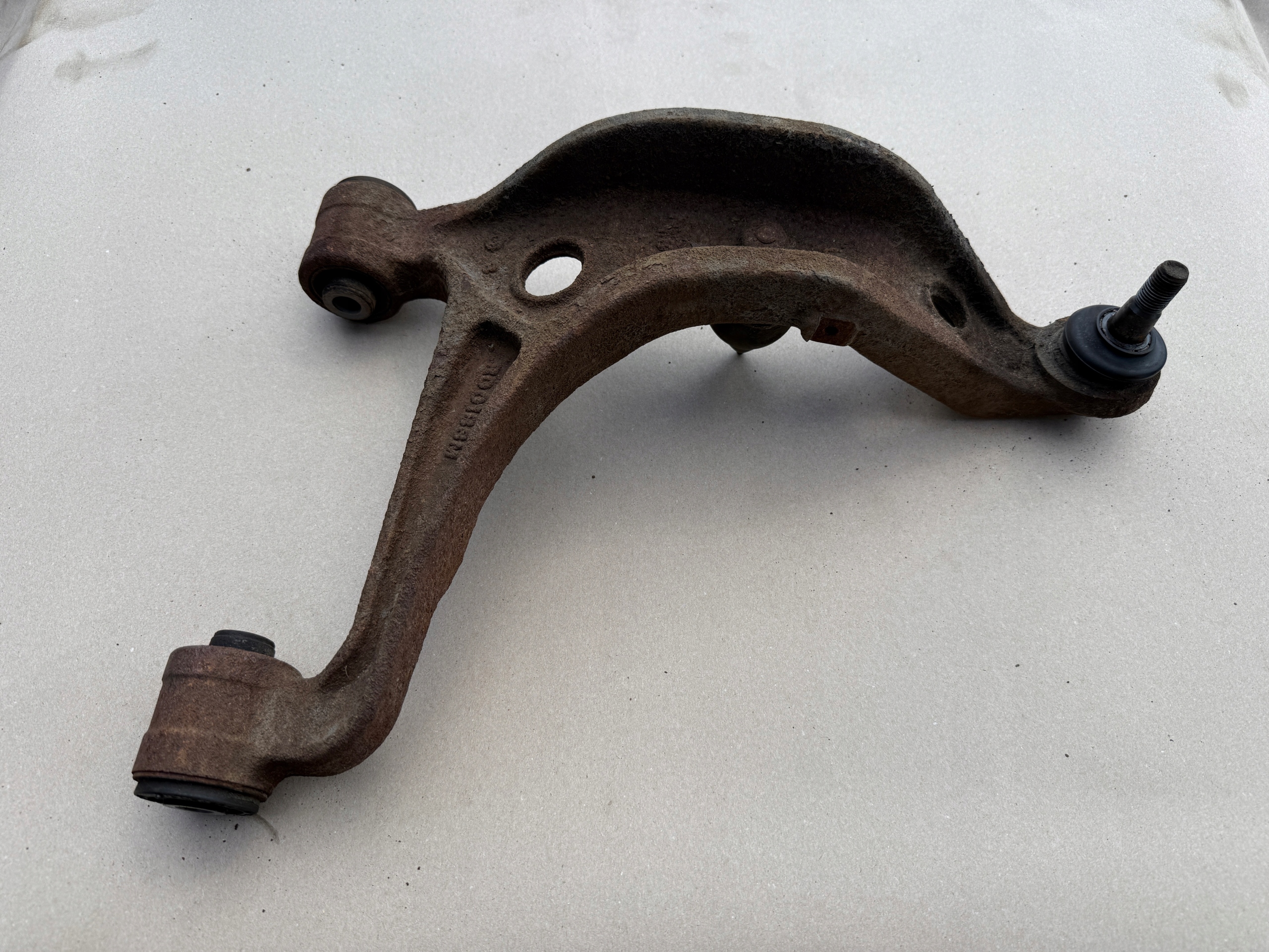 SUZUKI GRAND VITARA II 1.9 DDIS Querlenker links heck hinten RD0183M