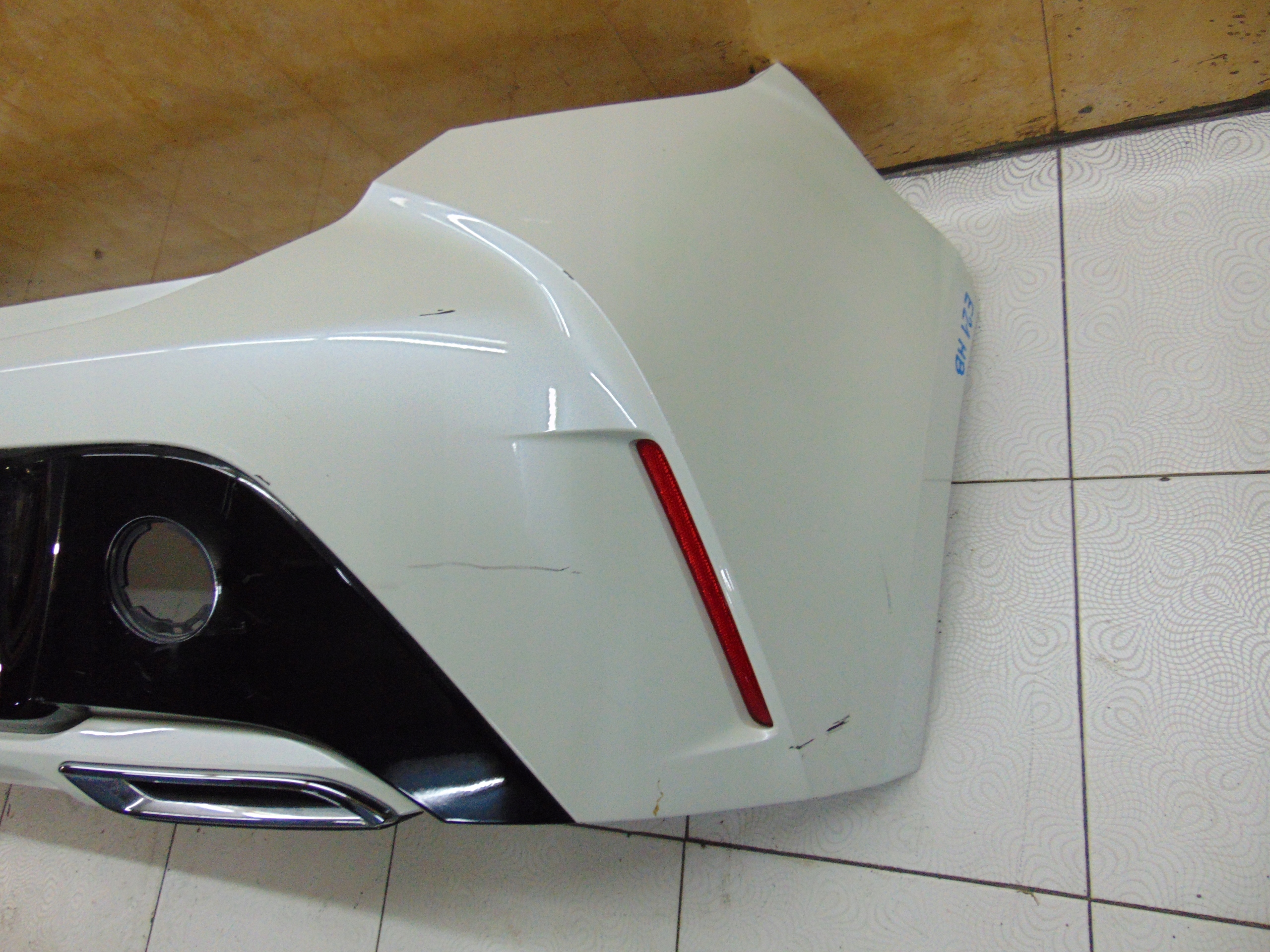 STOSSSTANGE HECK HINTEN TOYOTA COROLLA E21 HB
