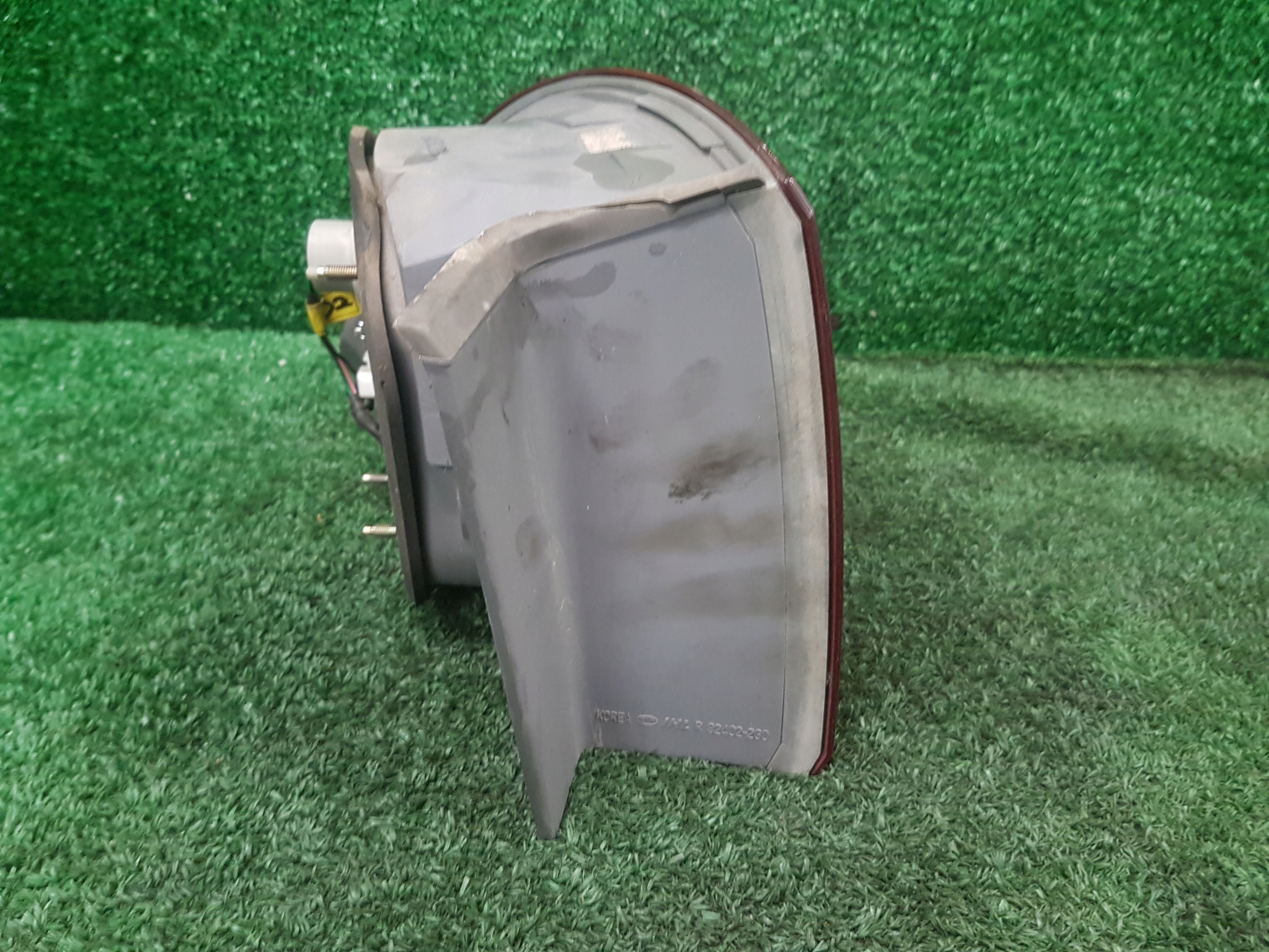 light right rear KIA MAGNETIS 92402-2G0