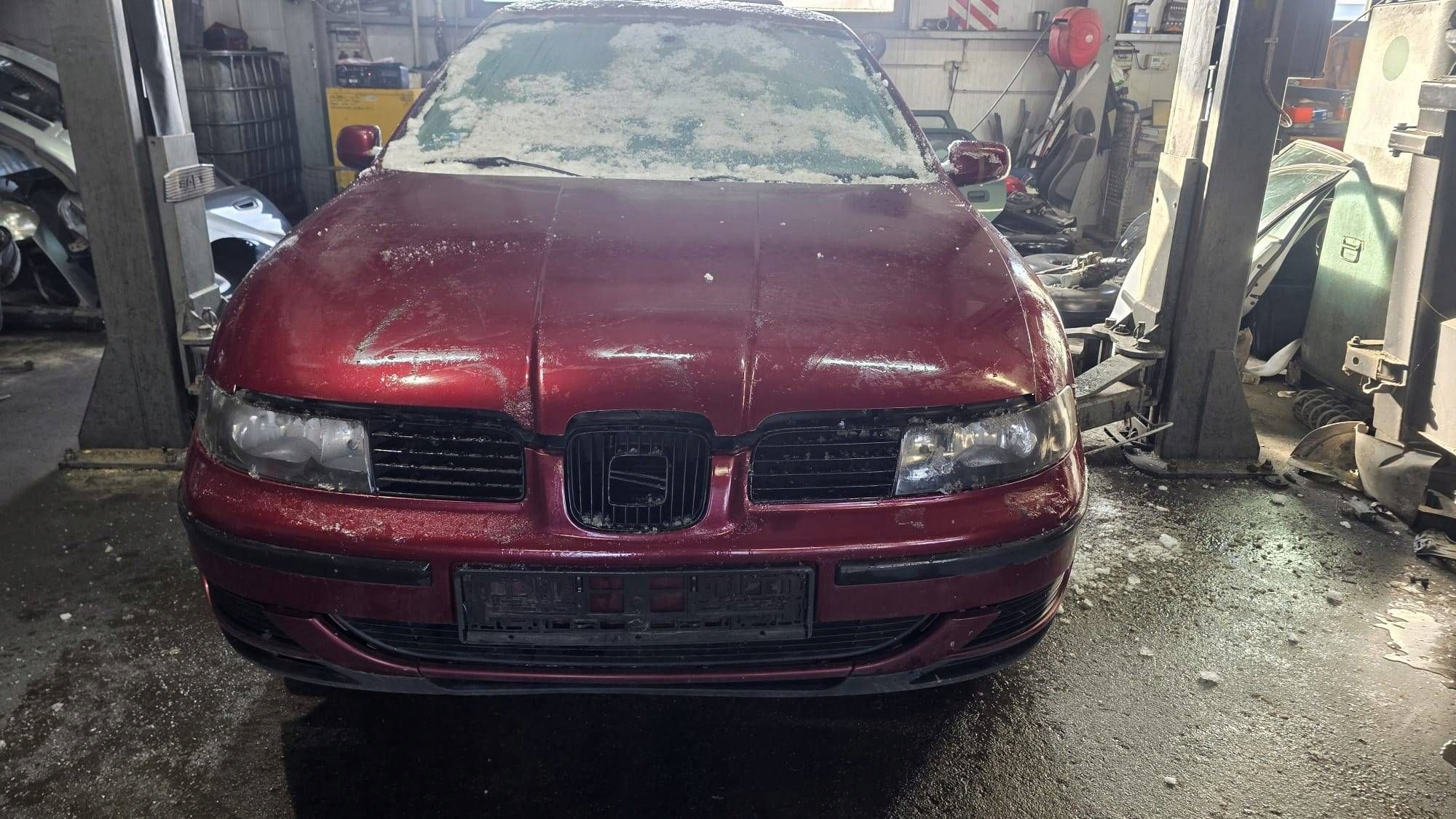 SEAT TOLEDO 2 II 1M LEON 1 e Cofano bordeaux LS3R