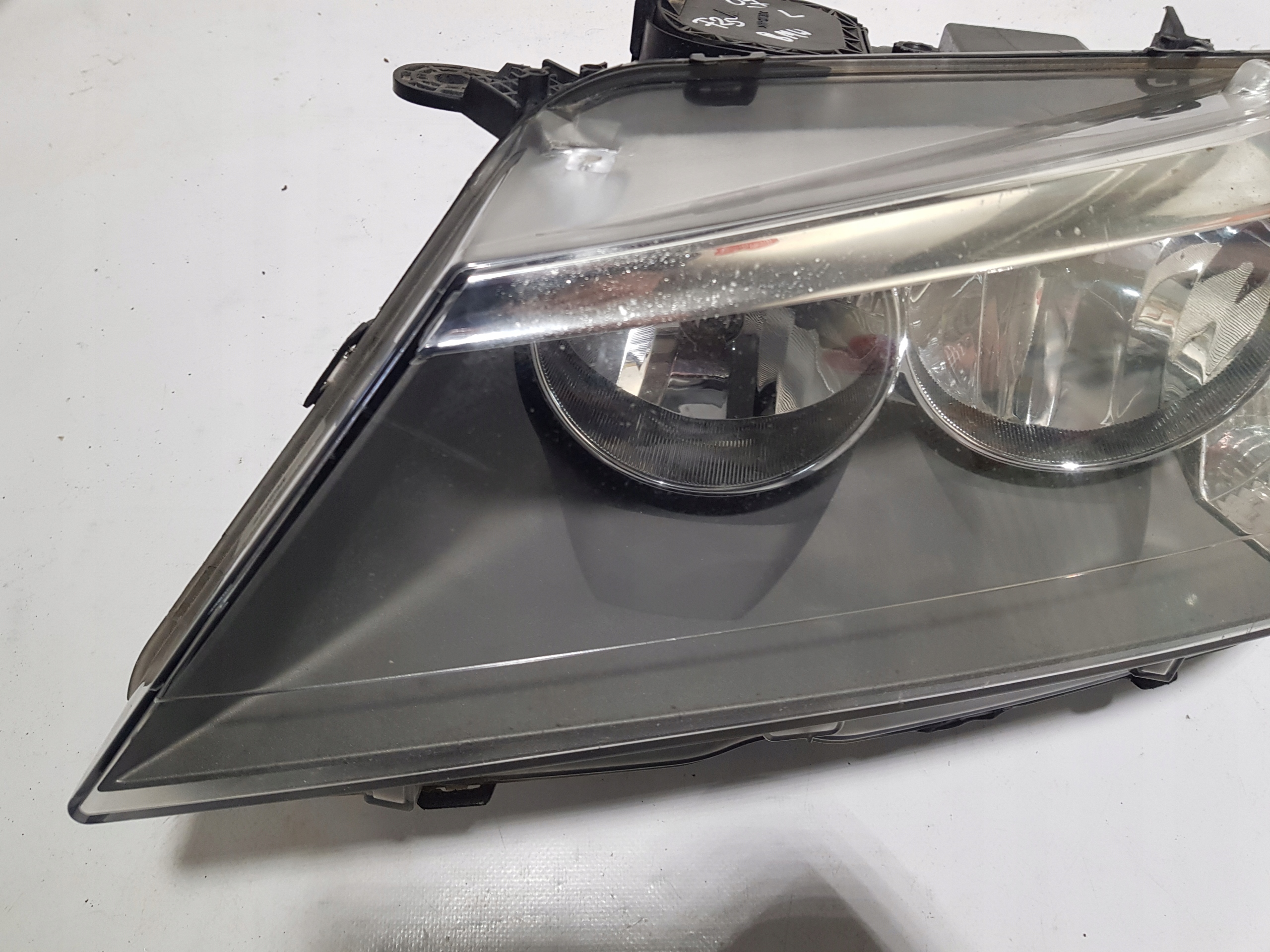 BMW X3 F25 light left front UK
