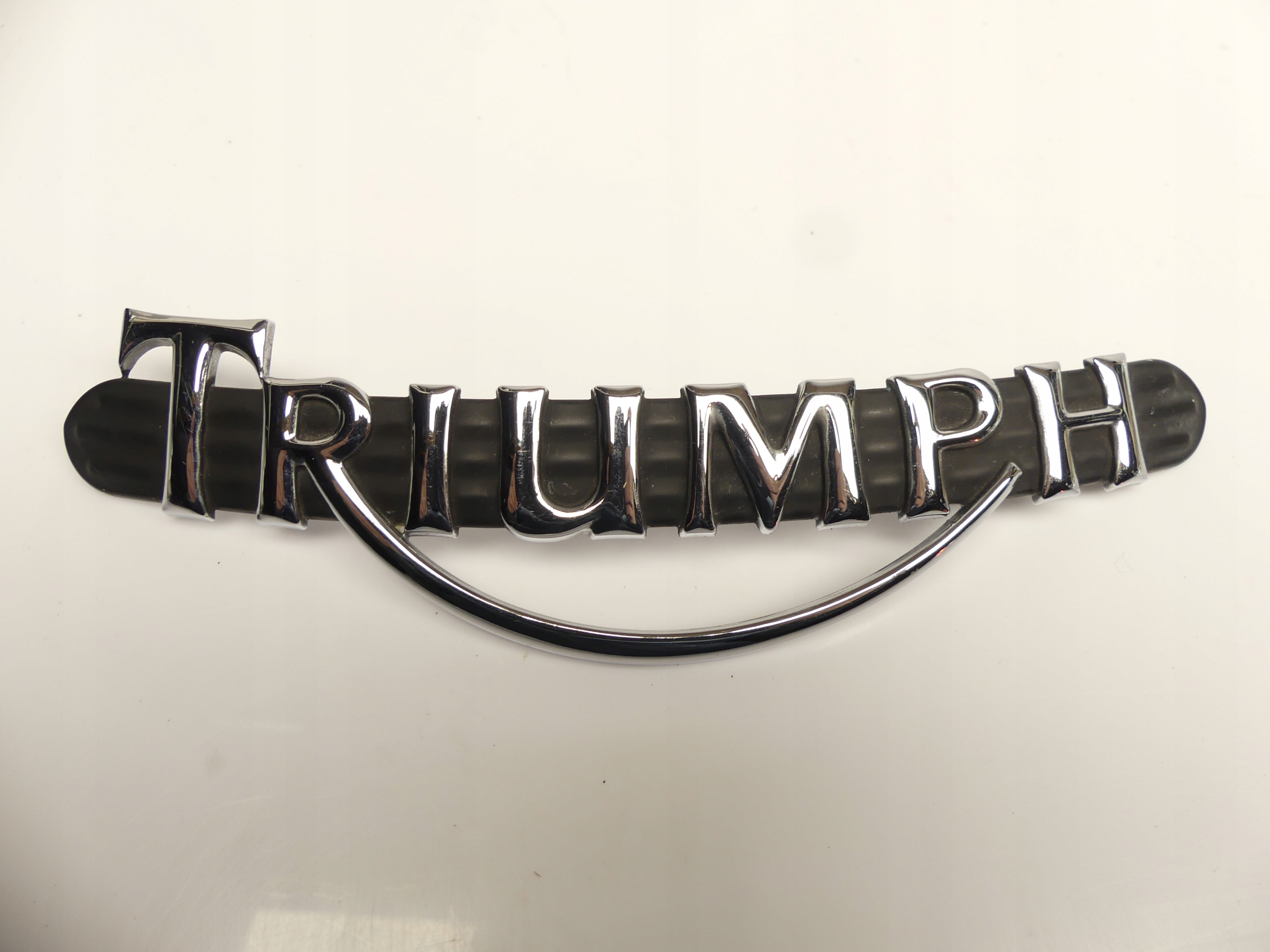 EMBLEMAT PRAWY NAKŁADKA LOGO ZNACZEK ZBIORNIK T2400443 TRIUMPH ROCKET 3