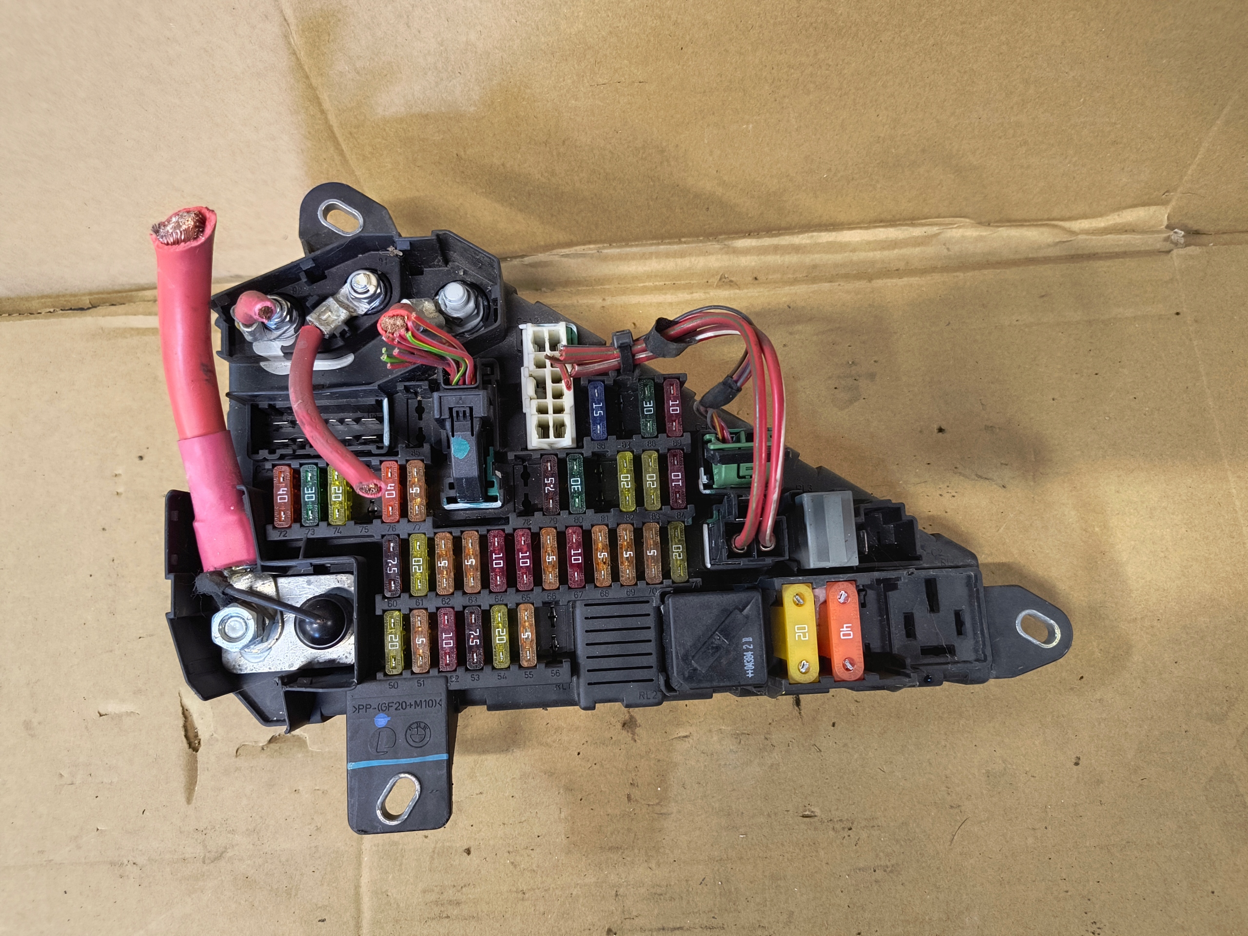 BMW 5 E60 E61 Module fusibles 3.0 DIESEL 6906588