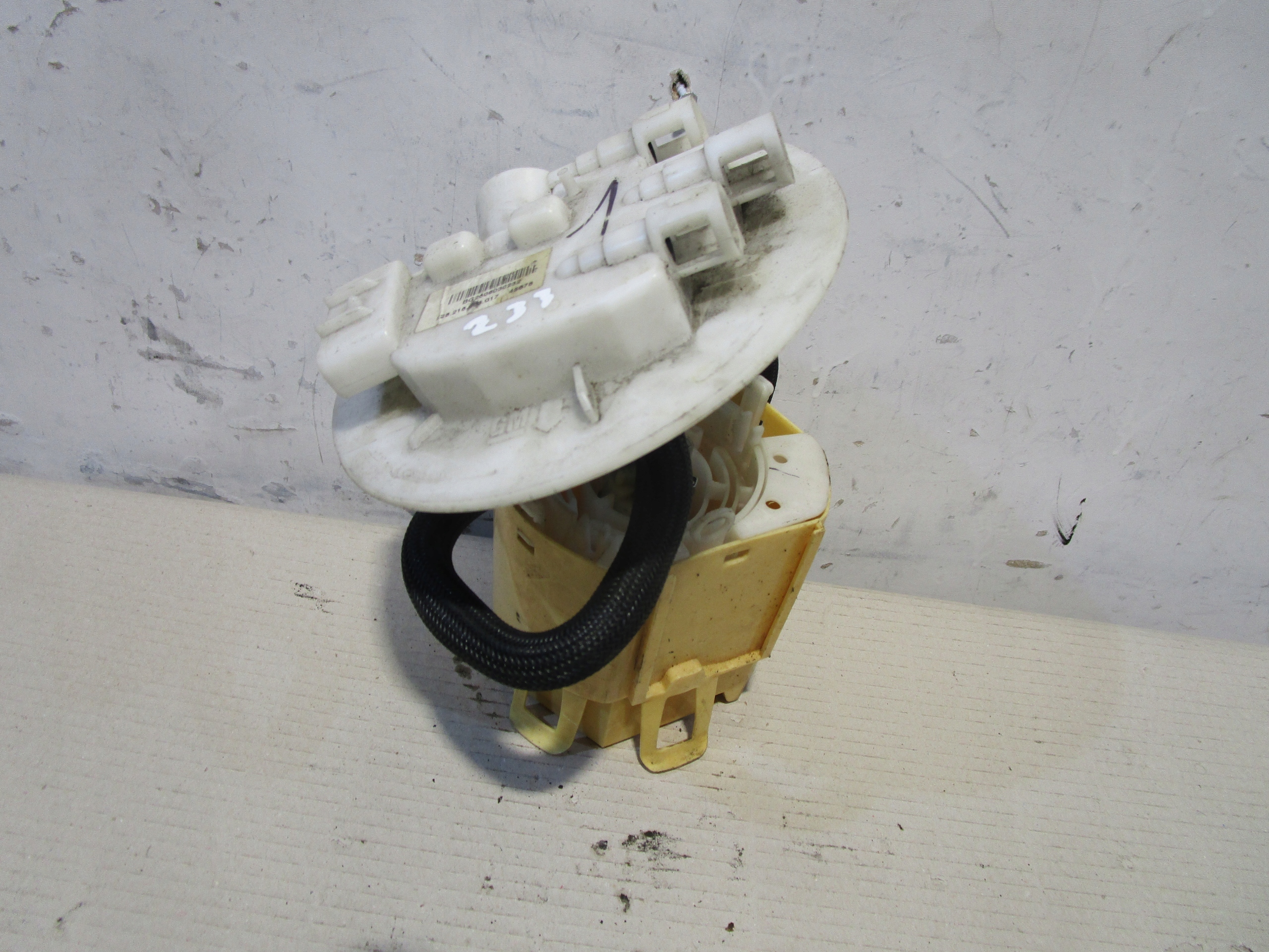 Pompa paliwa Opel Vectra C 2.2 16V 228216003017