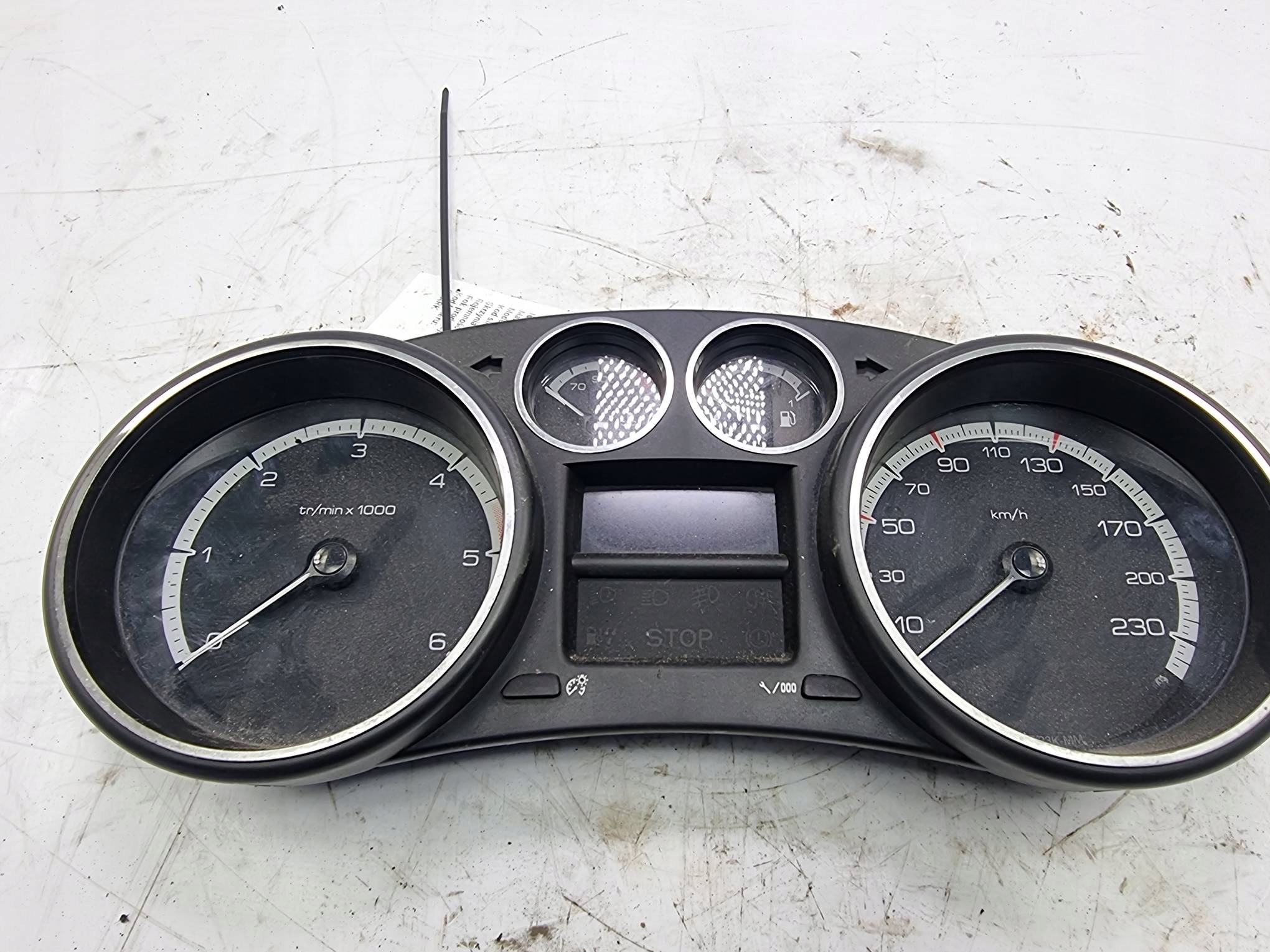 dials clock PEUGEOT 308