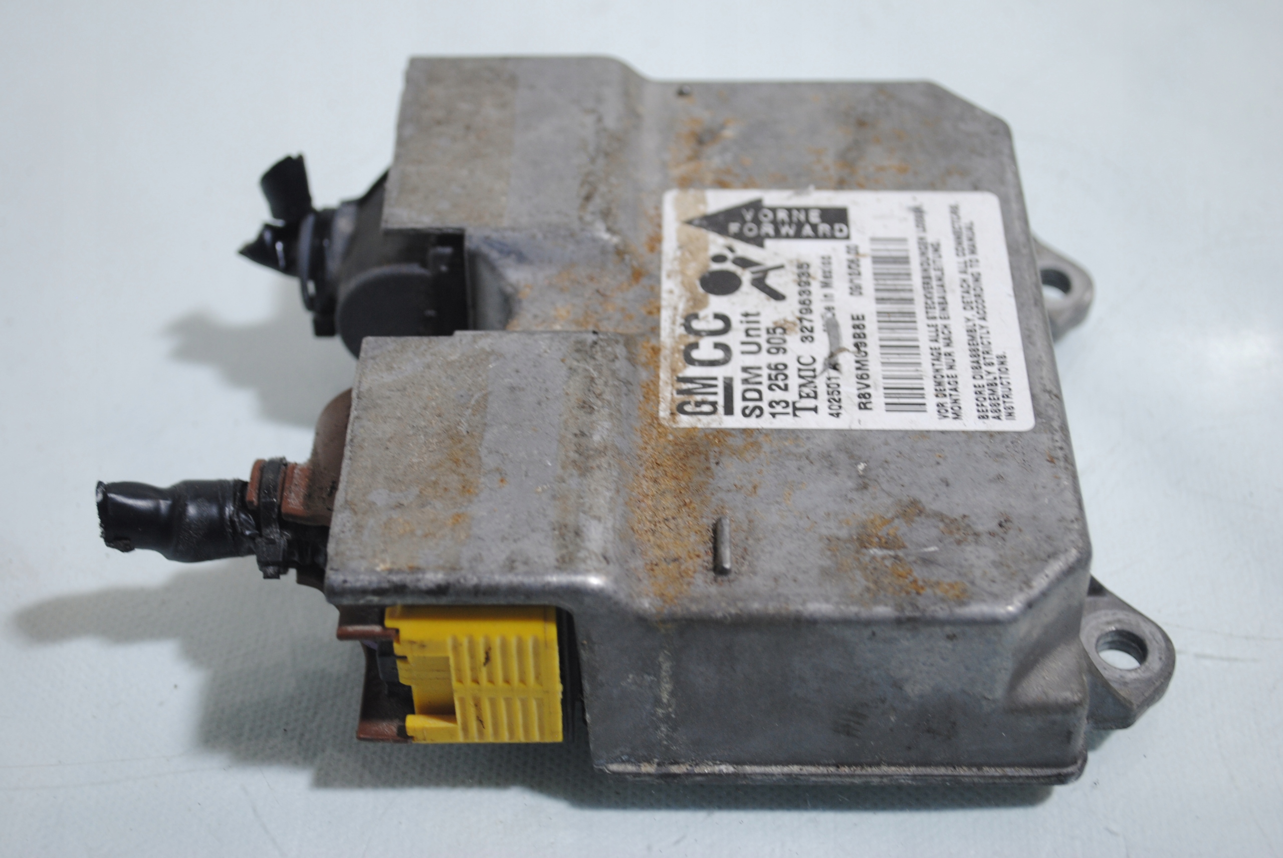 MODUŁ SENSOR PODUSZEK AIRBAG OPEL CORSA D 13256905CC Numer katalogowy części 13256905CC