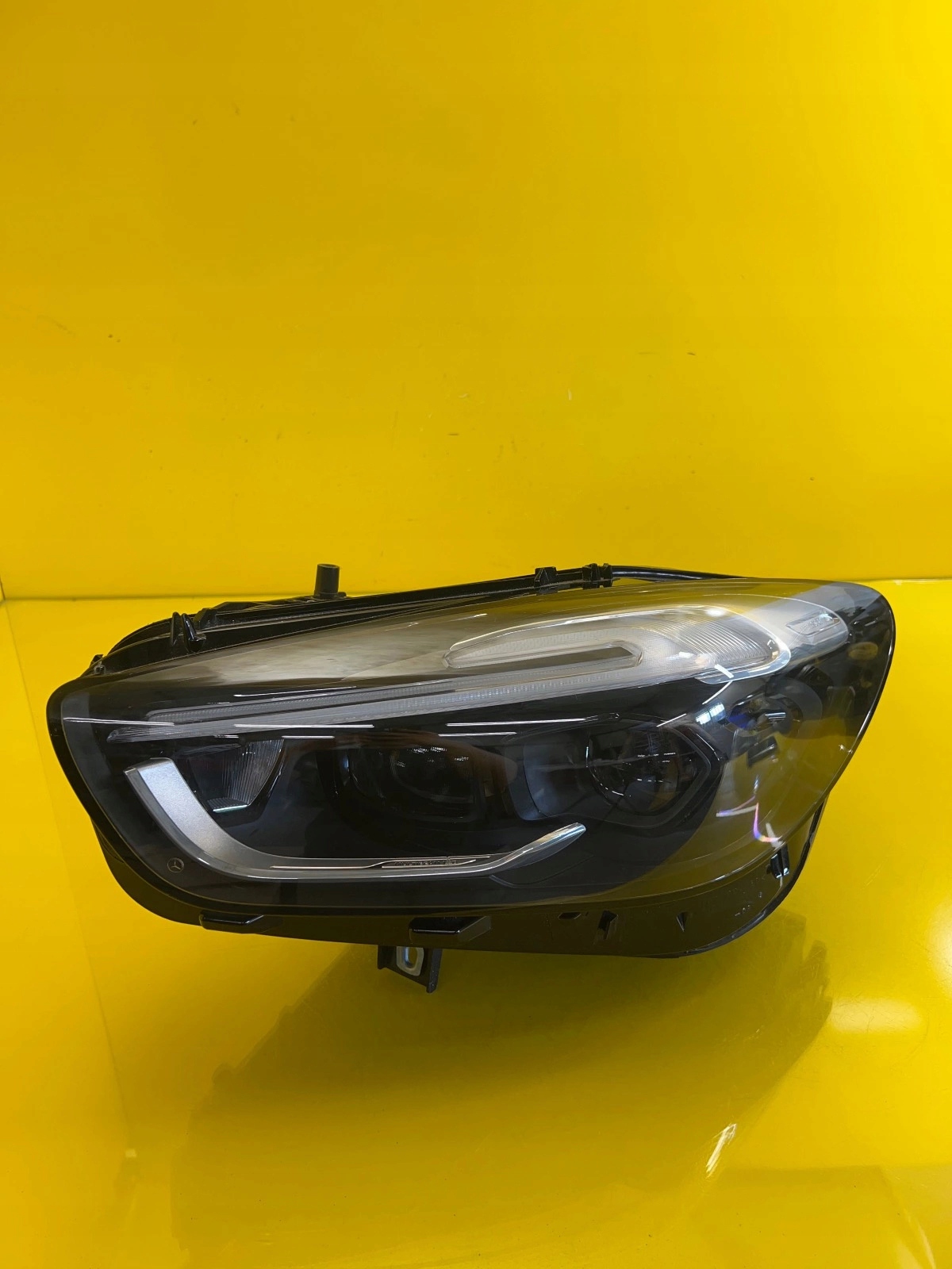 light left Mercedes B-Klasa W247 Full Led Multibeam A2479061304