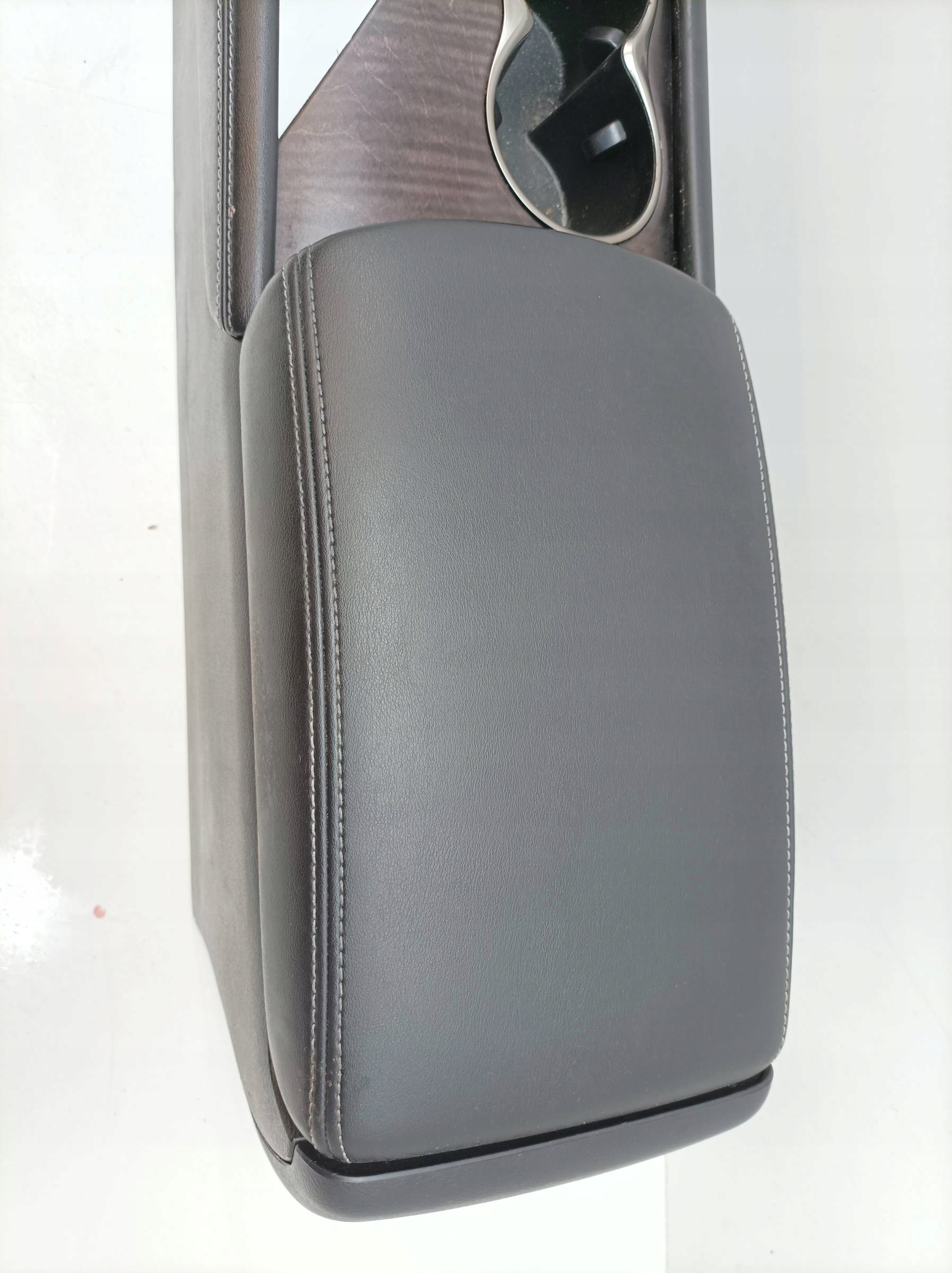 TUNEL central armrest leather Infiniti Q50 and (2013- )