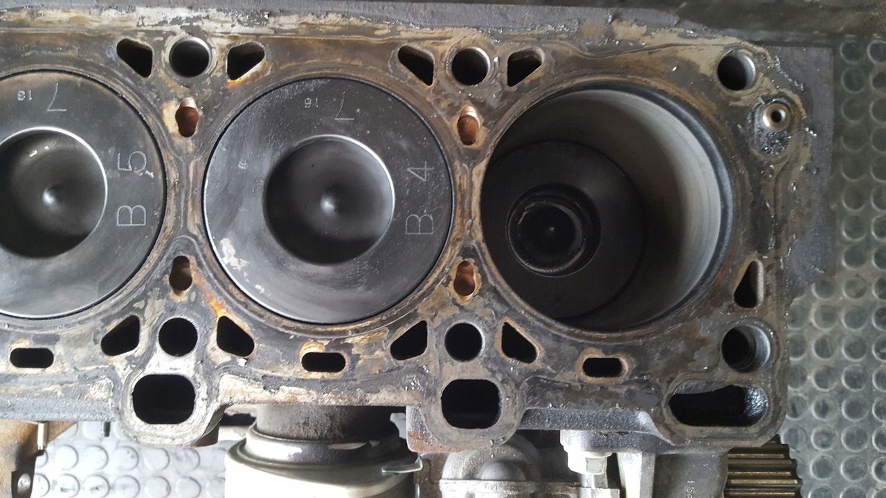 Blok dol Motore RF5C Mazda 5 2,0 CITD