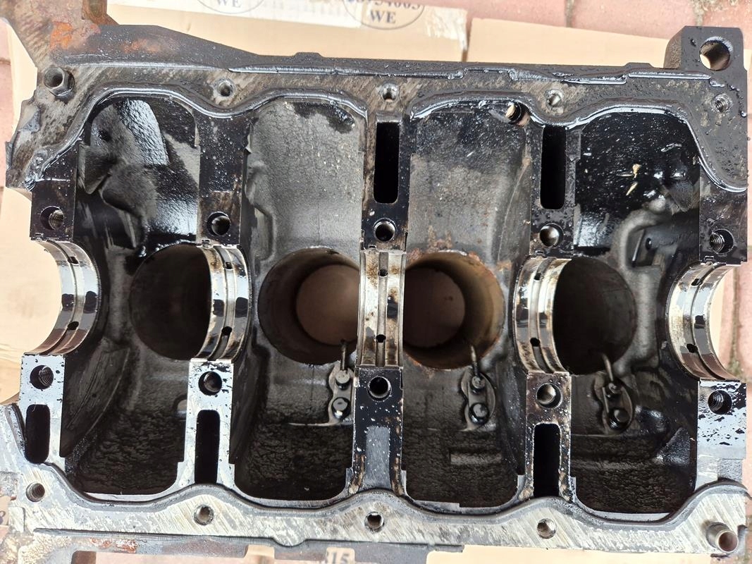 engine unprotected pillar A13DTC 1.3D Opel Corsa D