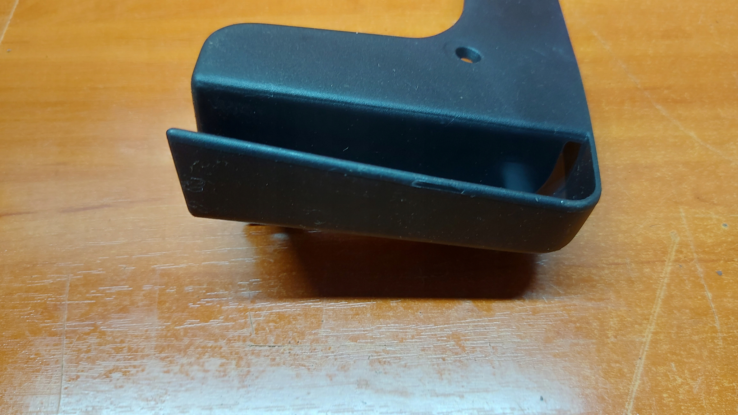 mudguard flap left front TOYOTA YARIS IV 20