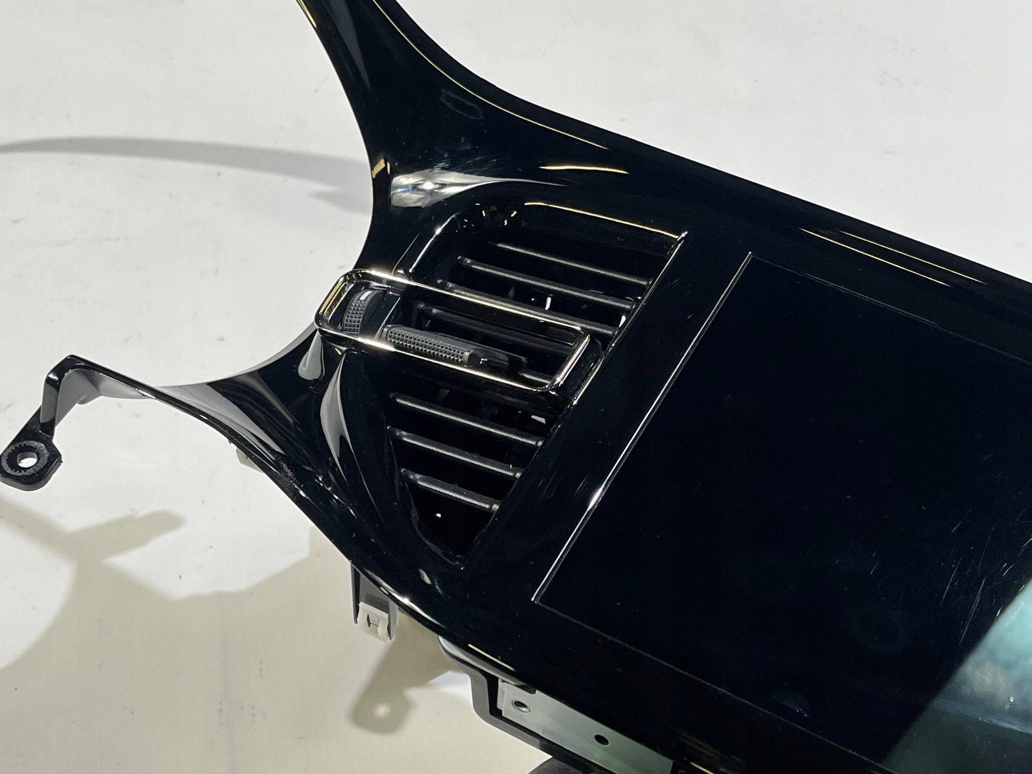 displej dekor rám displeje Dodge Durango 2021- P68433499AF