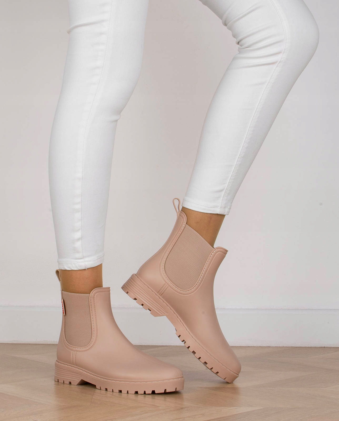 MATOWE KALOSZE BOTKI BEŻOWE SZTYBLETY 36 Długość wkładki 23.5 cm