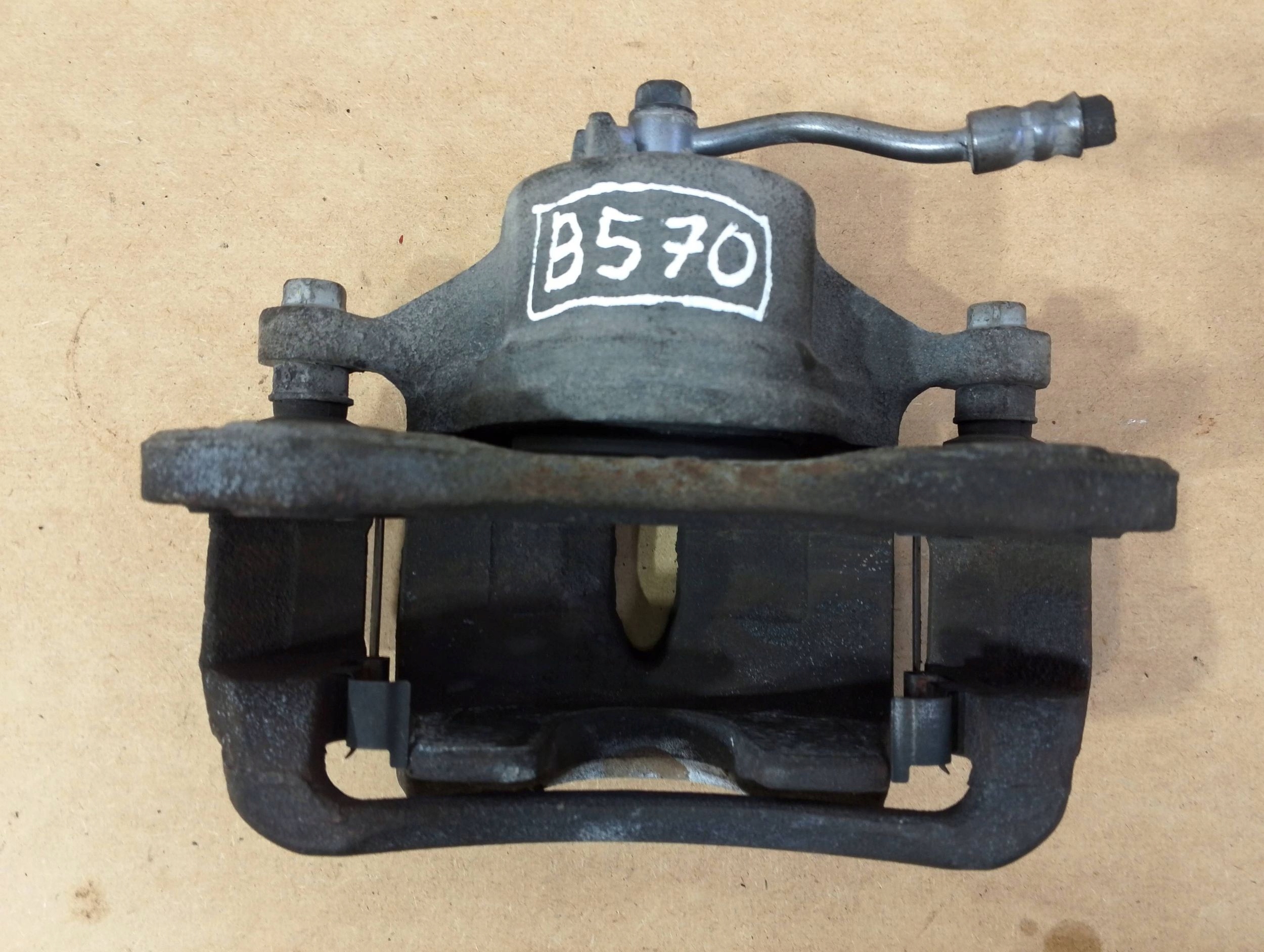 Hyundai IX35 Kia Sportage III caliper brake front right (B570)