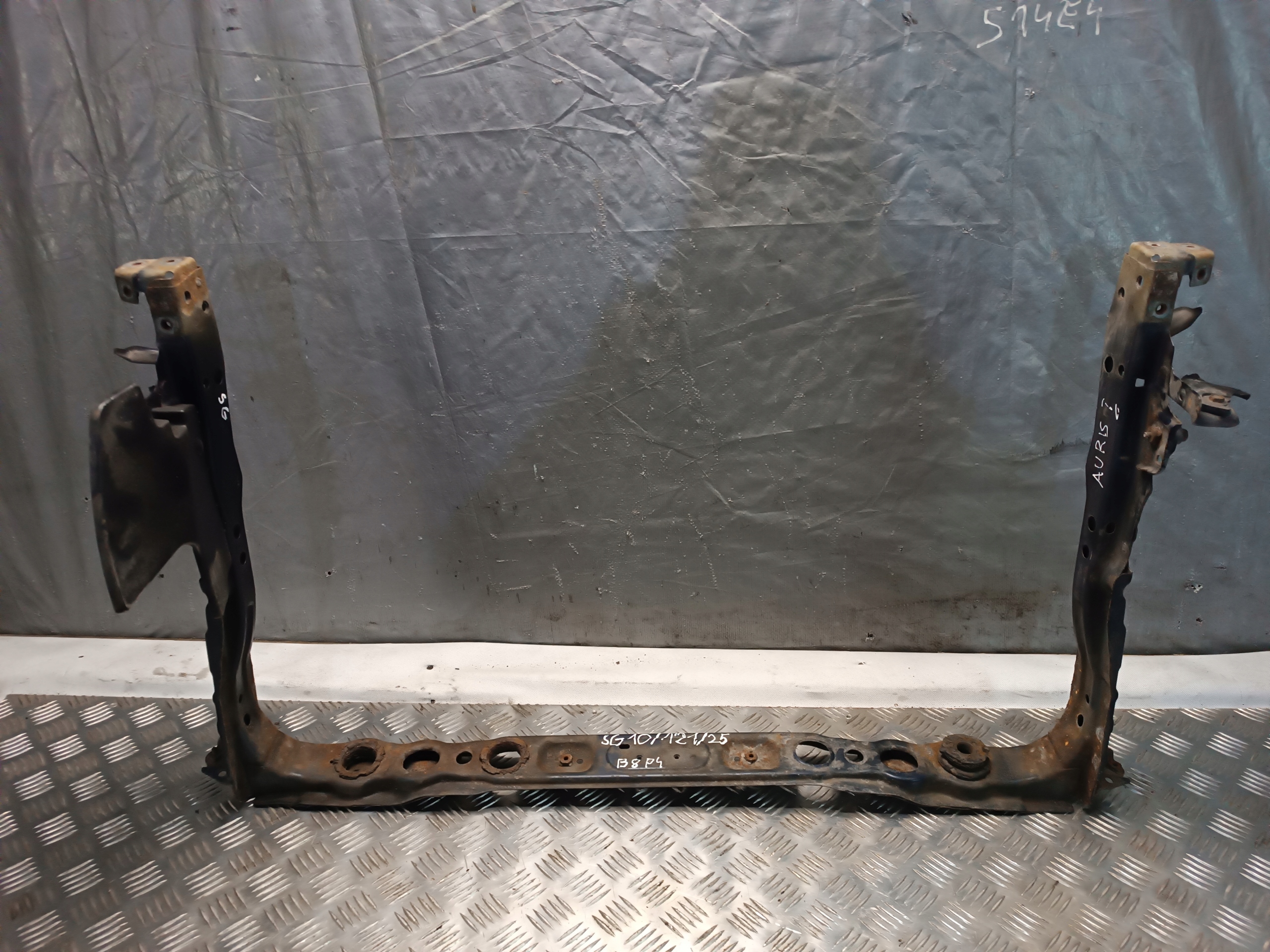 support panel for radiators pillar lower TOYOTA AURIS and 2007r 1,4D