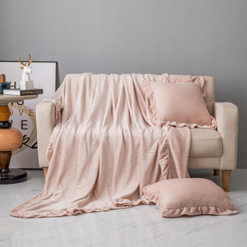 Deka z mikrovlákna 200x220 Ruffly pudrově růžová s volánky