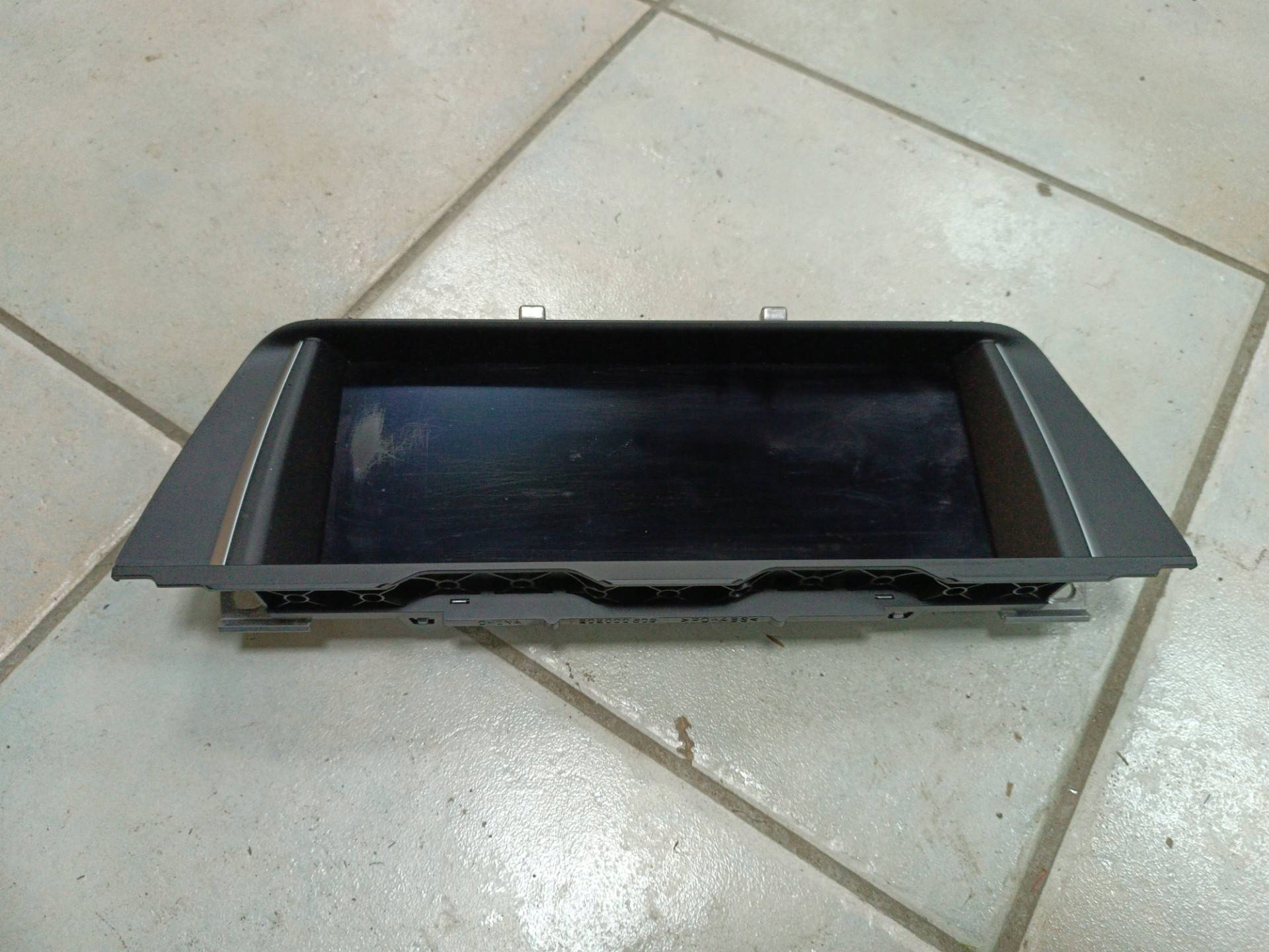 Monitor wyświetlacz BMW 5 F07/F10/F11 facelift F10 2016 9321016016