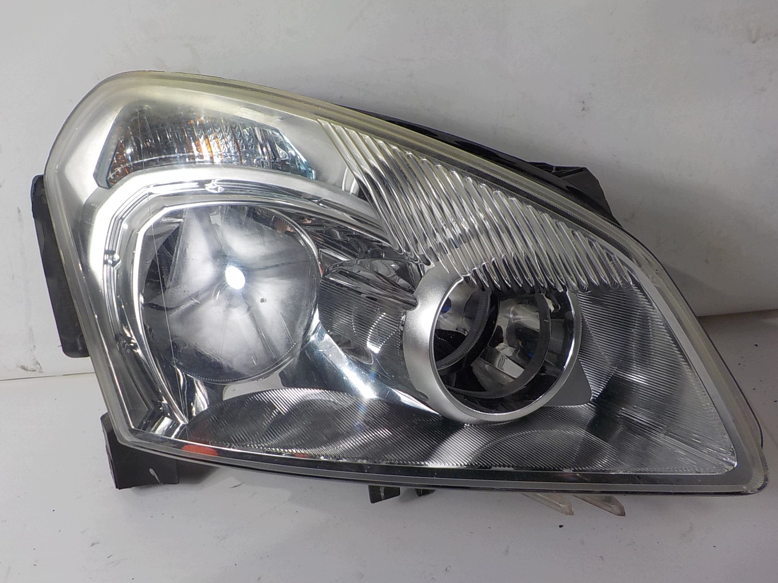 NISSAN QASHQAI J10 XENON light right front front UK