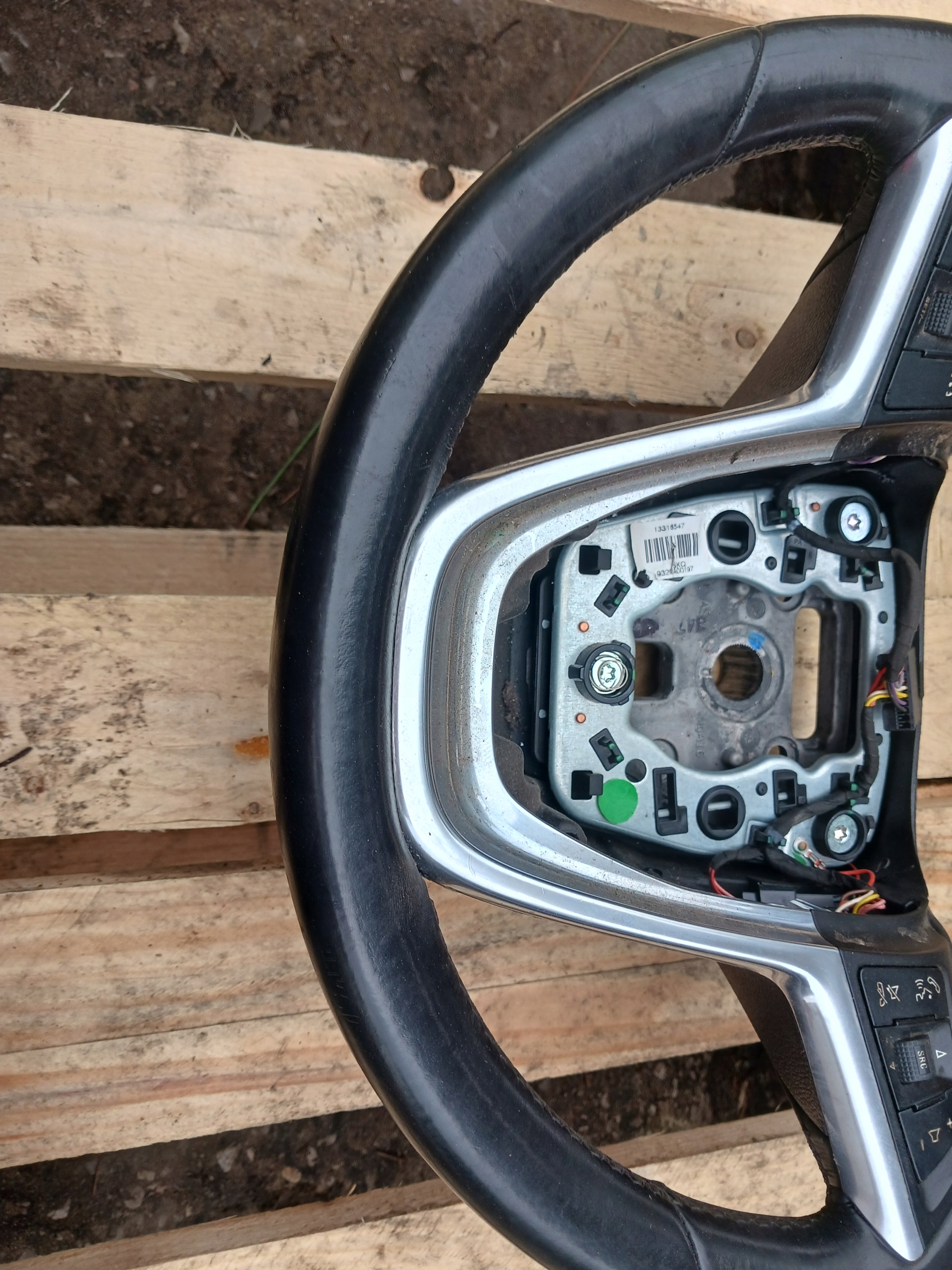 steering wheel, leather multifunkcja Opel Insignia A 13316547