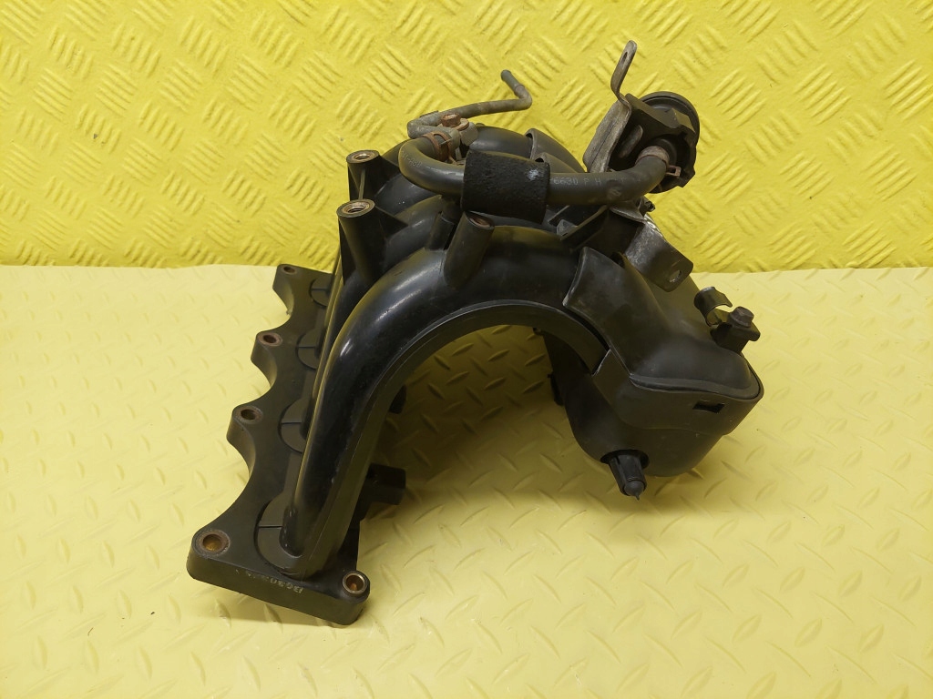 HYUNDAI COUPE 1.6 16V intake manifold