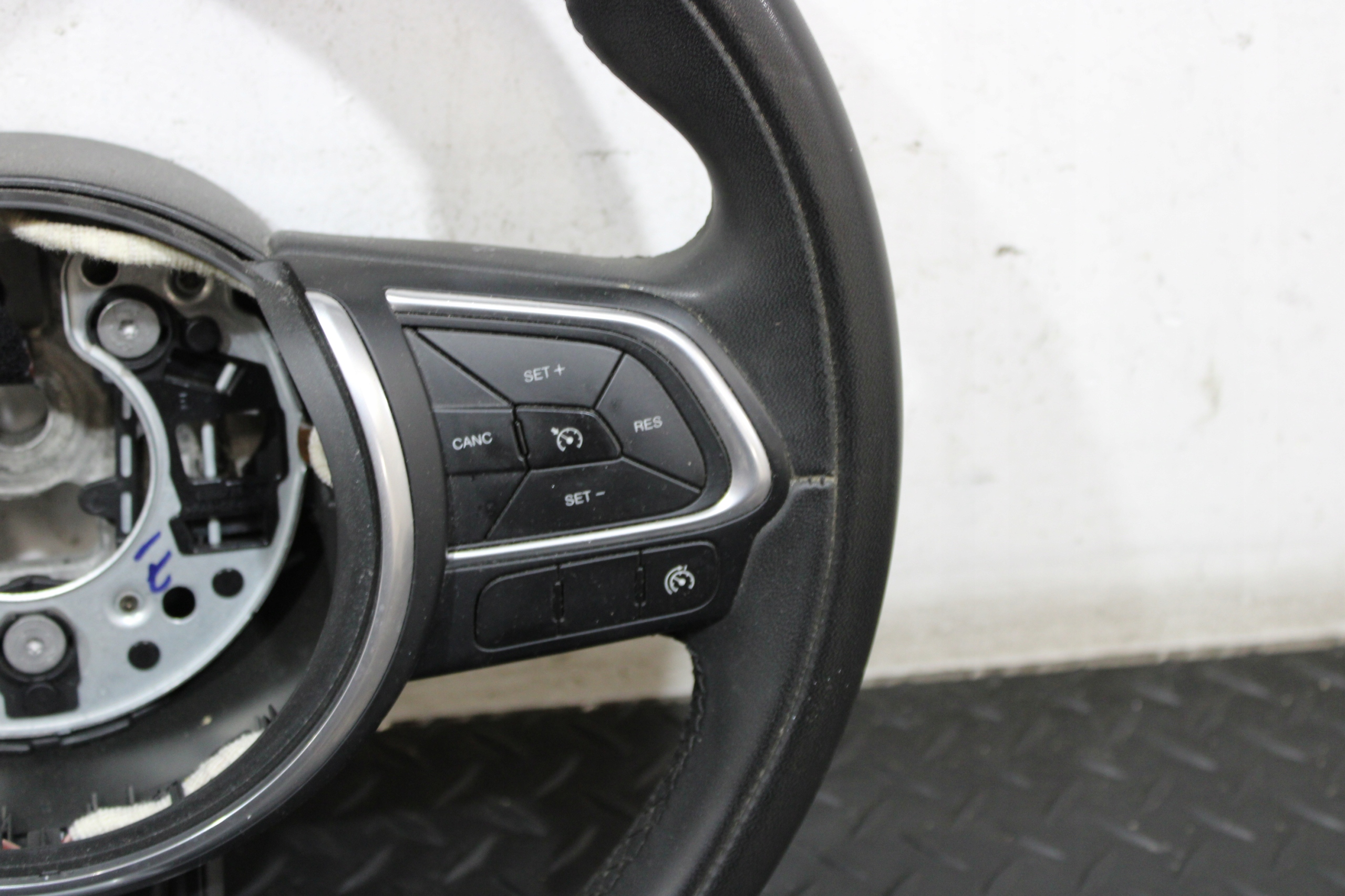 lenkrad MULTIFUNKCJA FIAT 500X 500 X LIFT