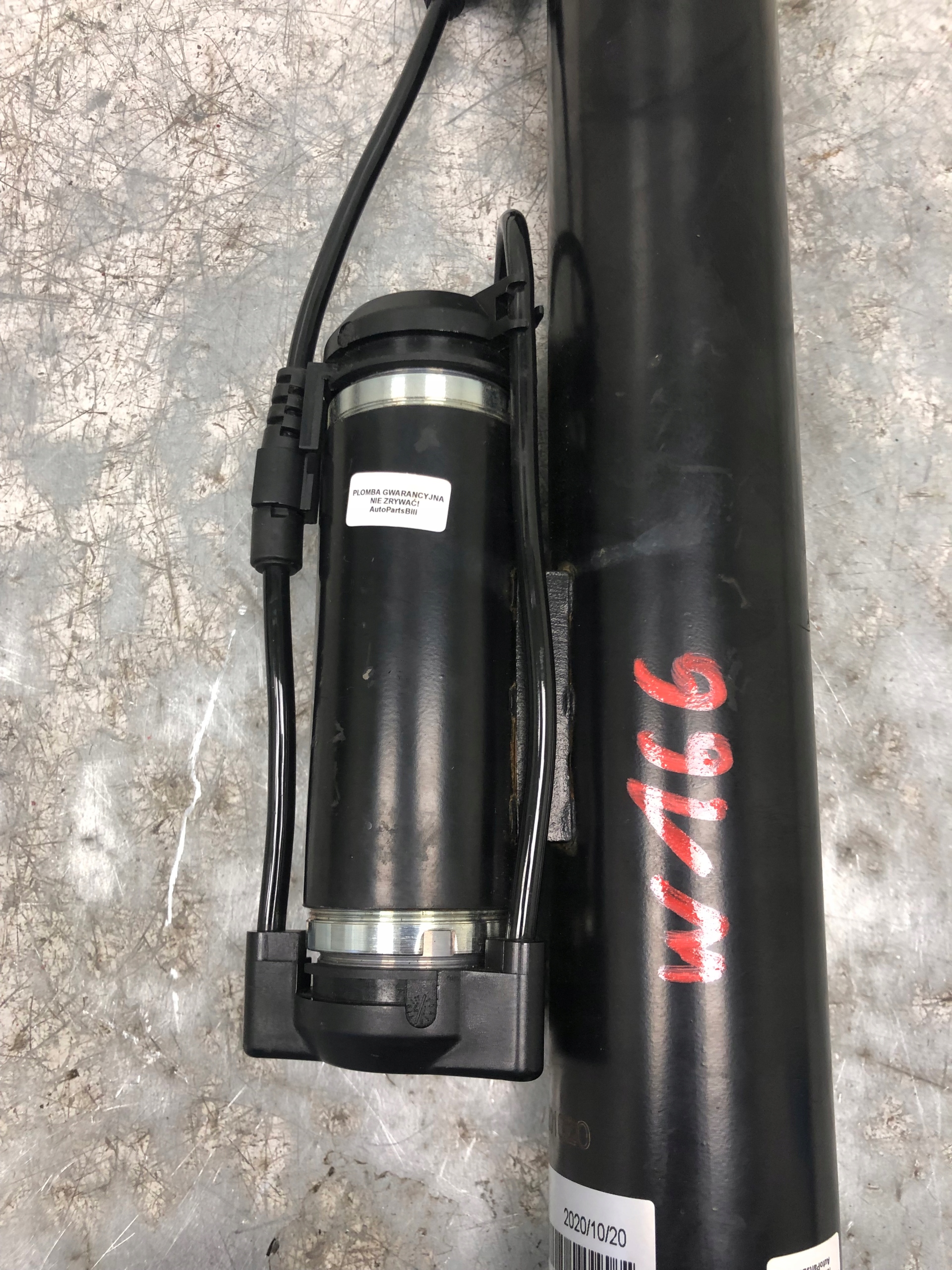 Stoßdämpfer heck ADS 3 PIN MERCEDES W166 ML GL GLE