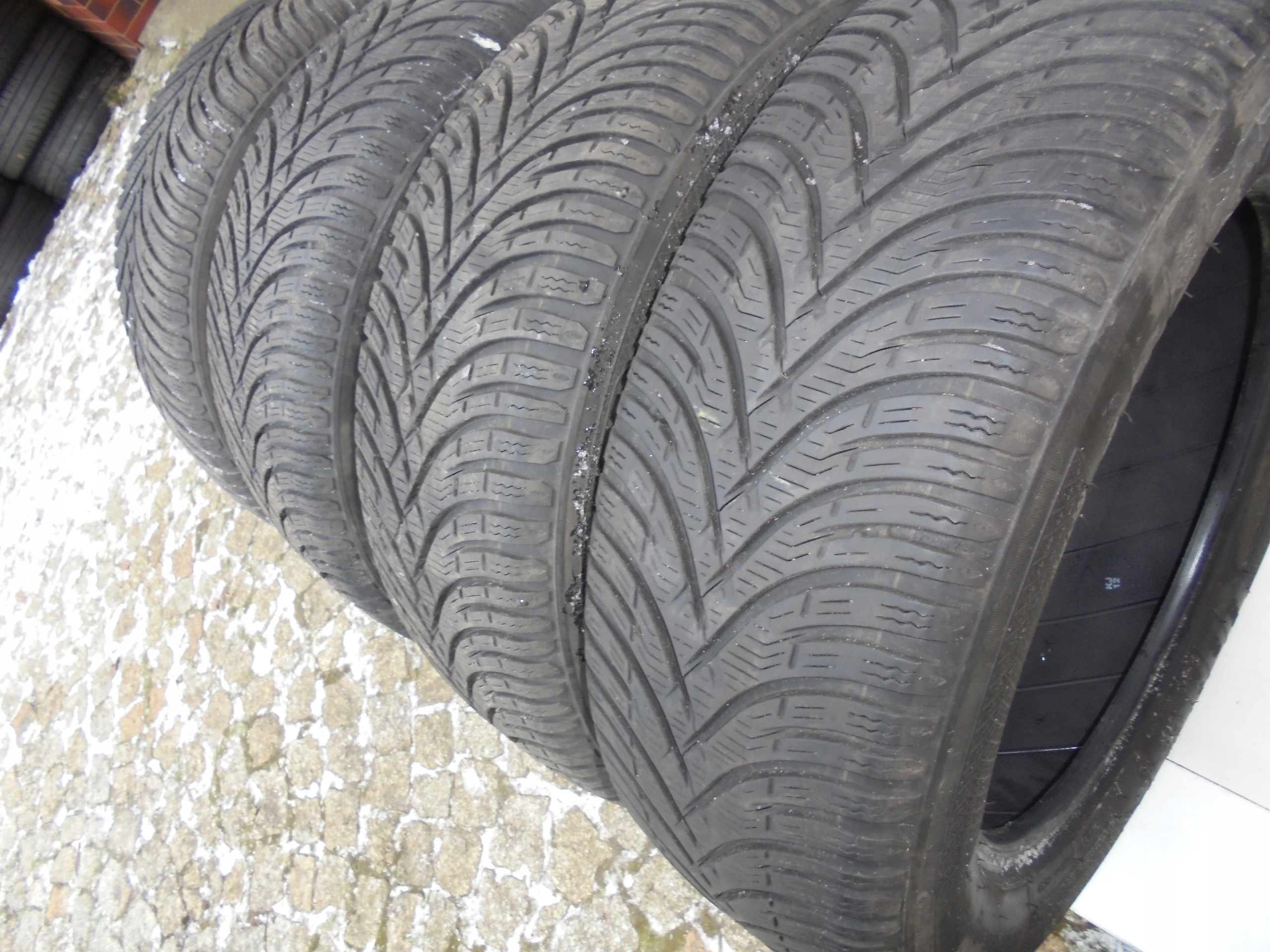 OPONY ZIMOWE KLEBER 205/60 R16 !!! (U540) Sezon zimowe